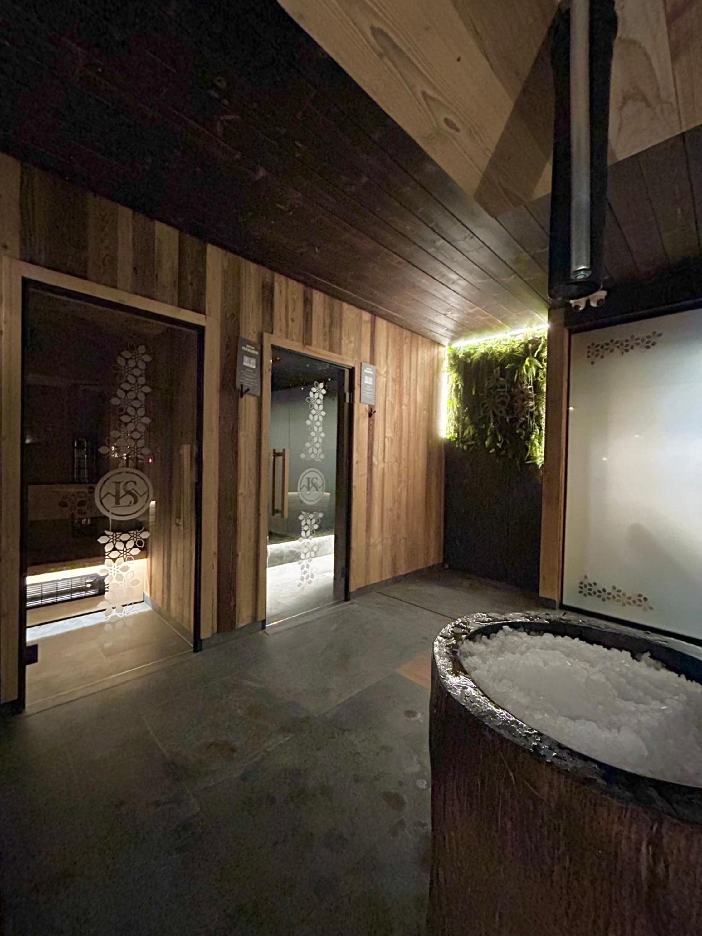 Jacuzzi