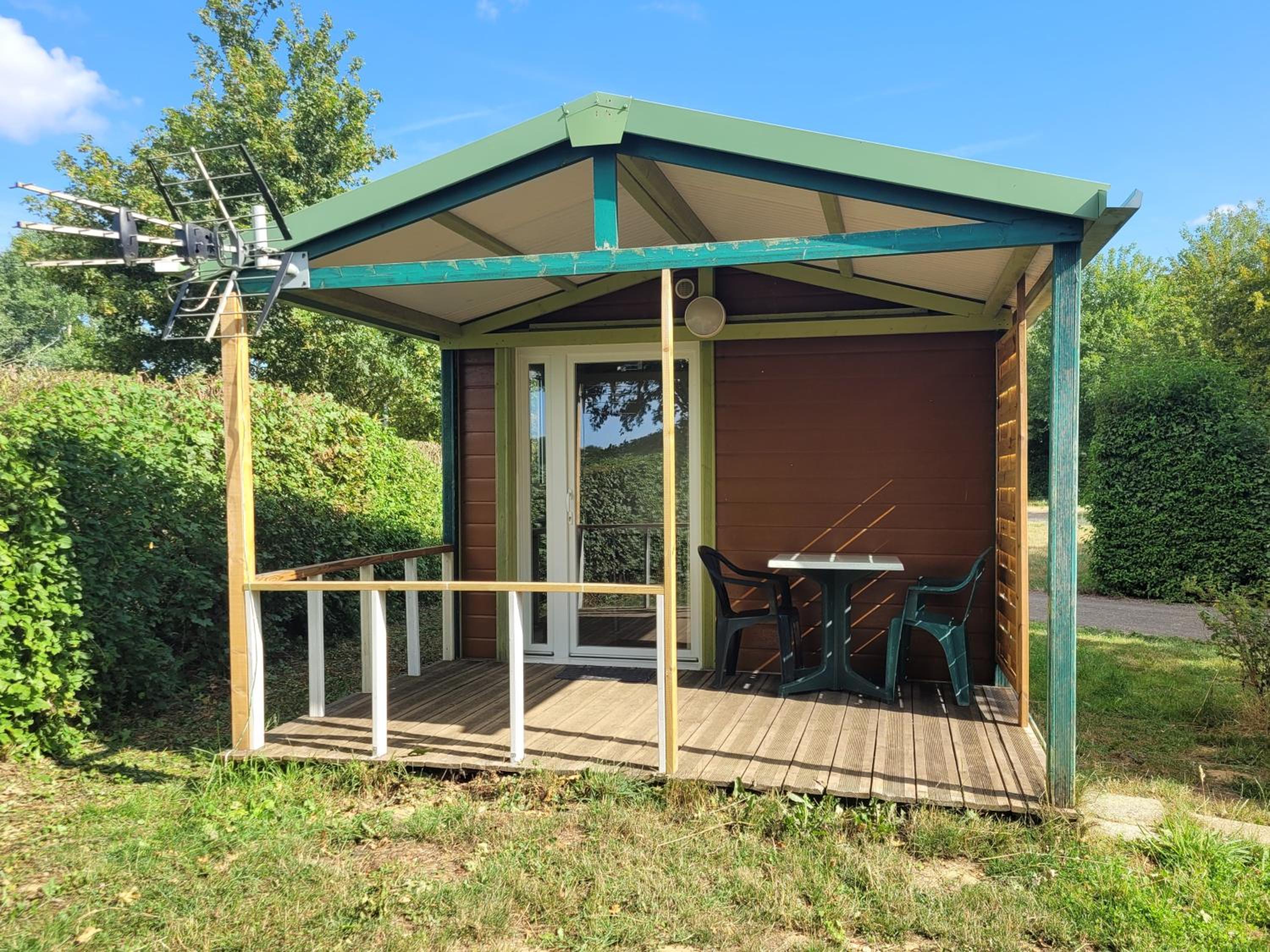 Camping les Hirondelles view 2