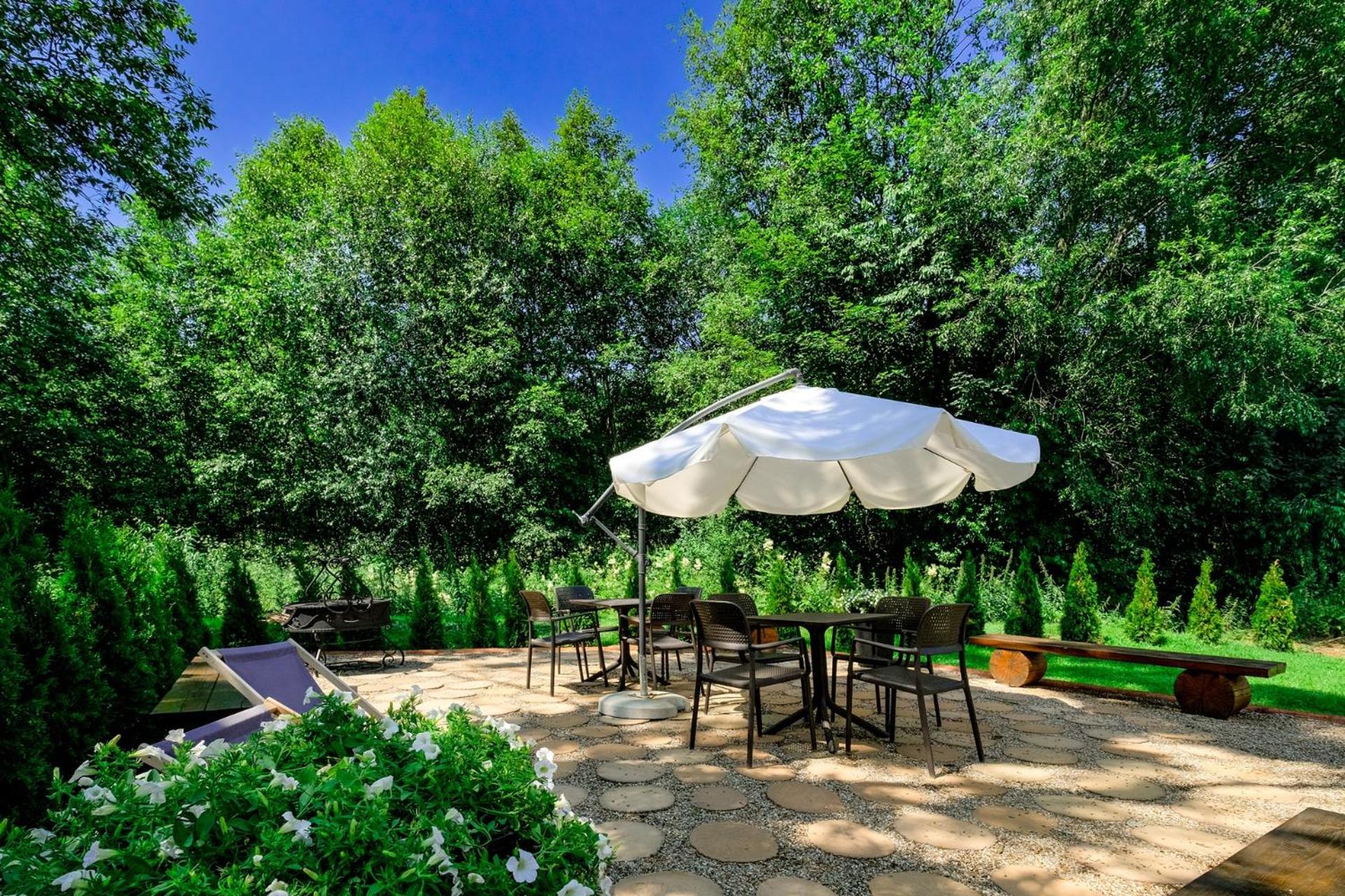 outdoor BBQ area