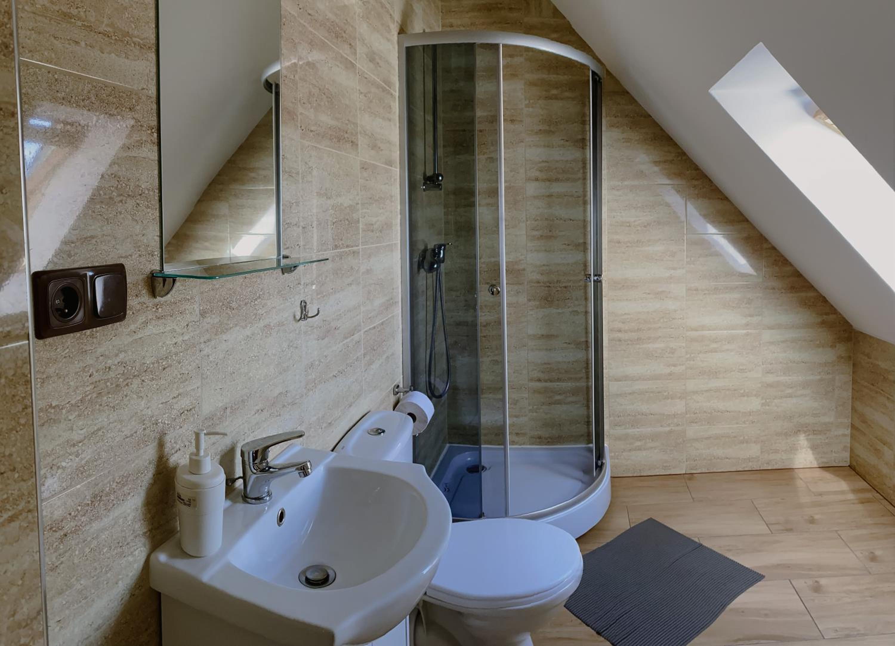 Photo 87