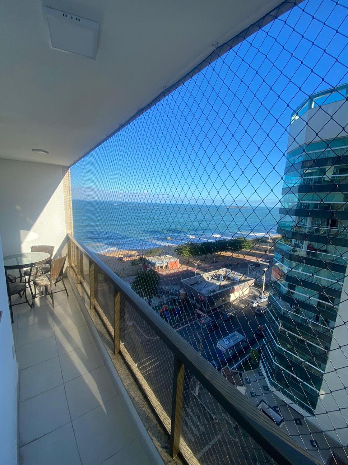 Apartamento mobiliado e funcional com vista para o mar da praia de itaparica