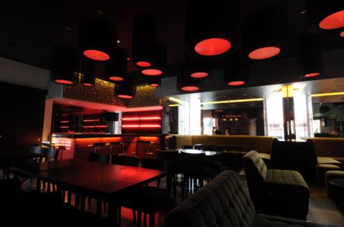 Food & Beverage