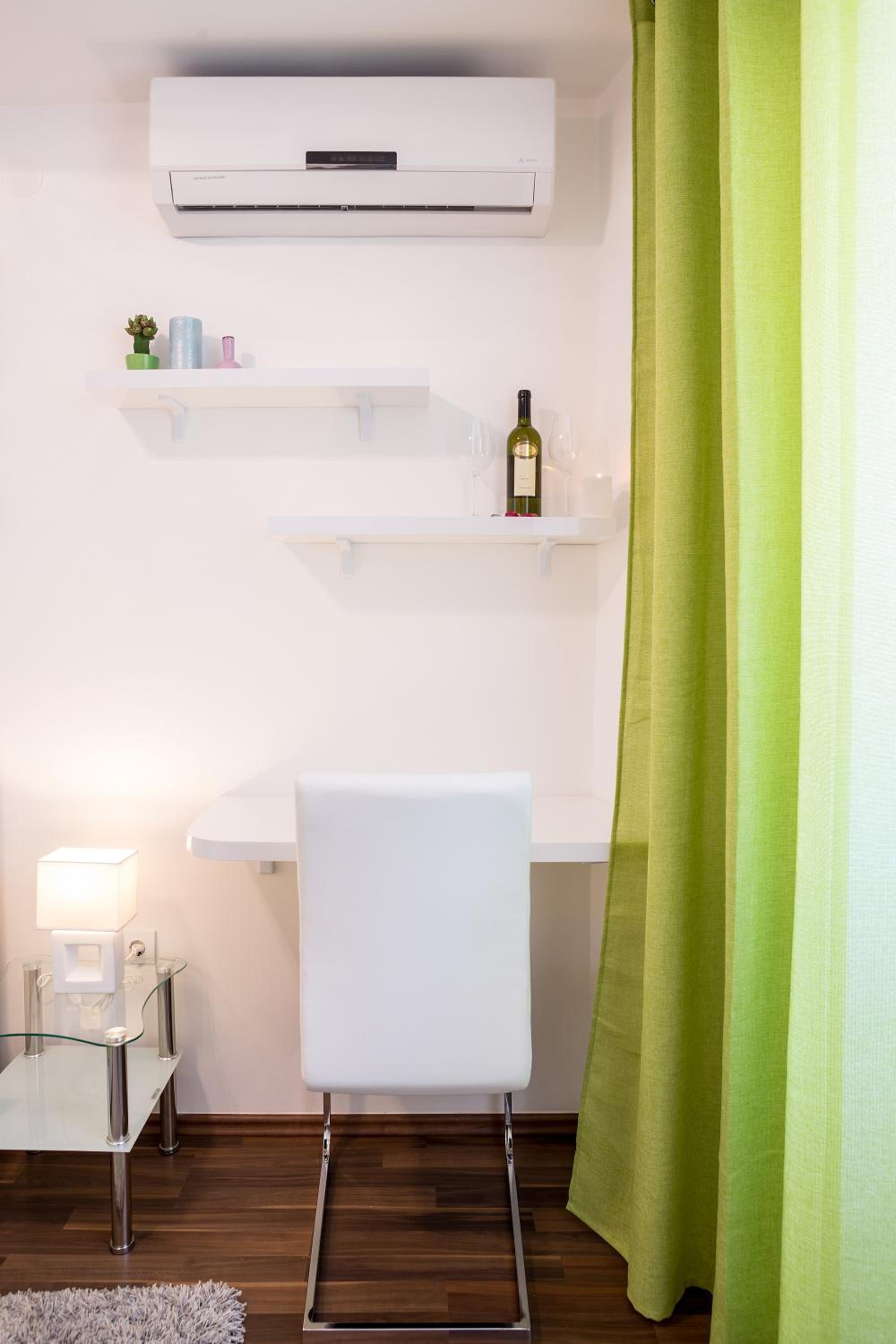 Photo 34