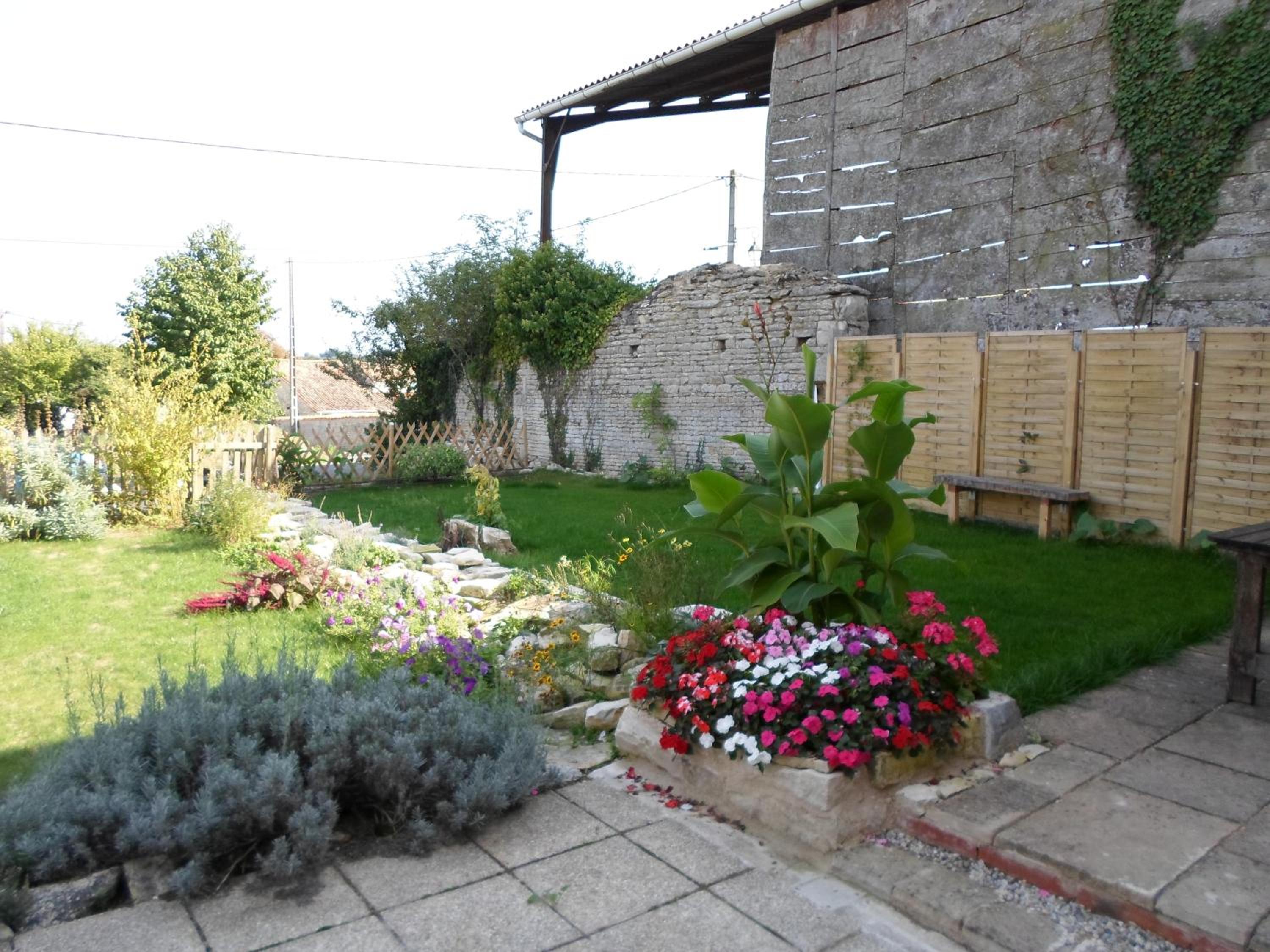 La Petite Maison view 4