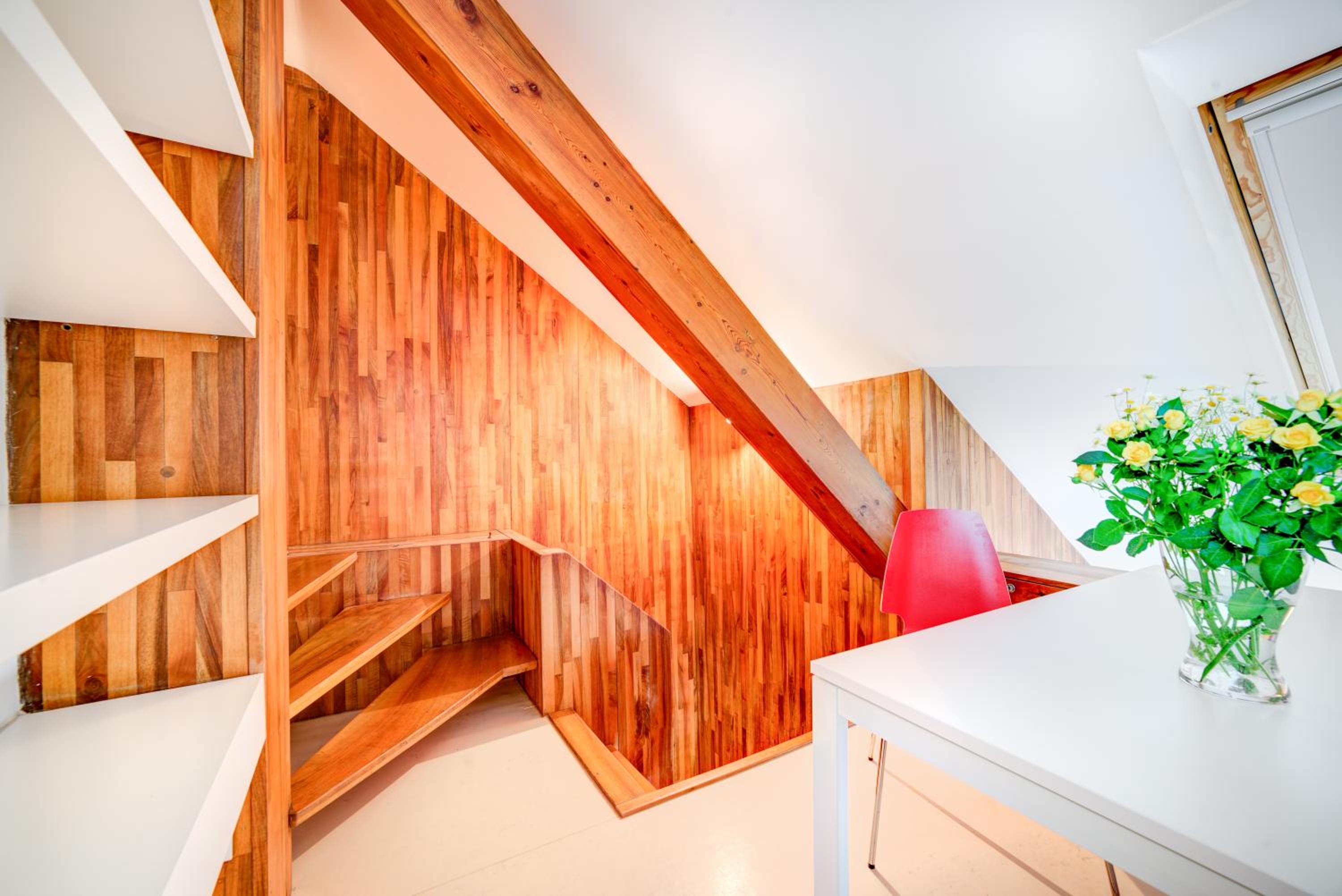 Happy Apartment