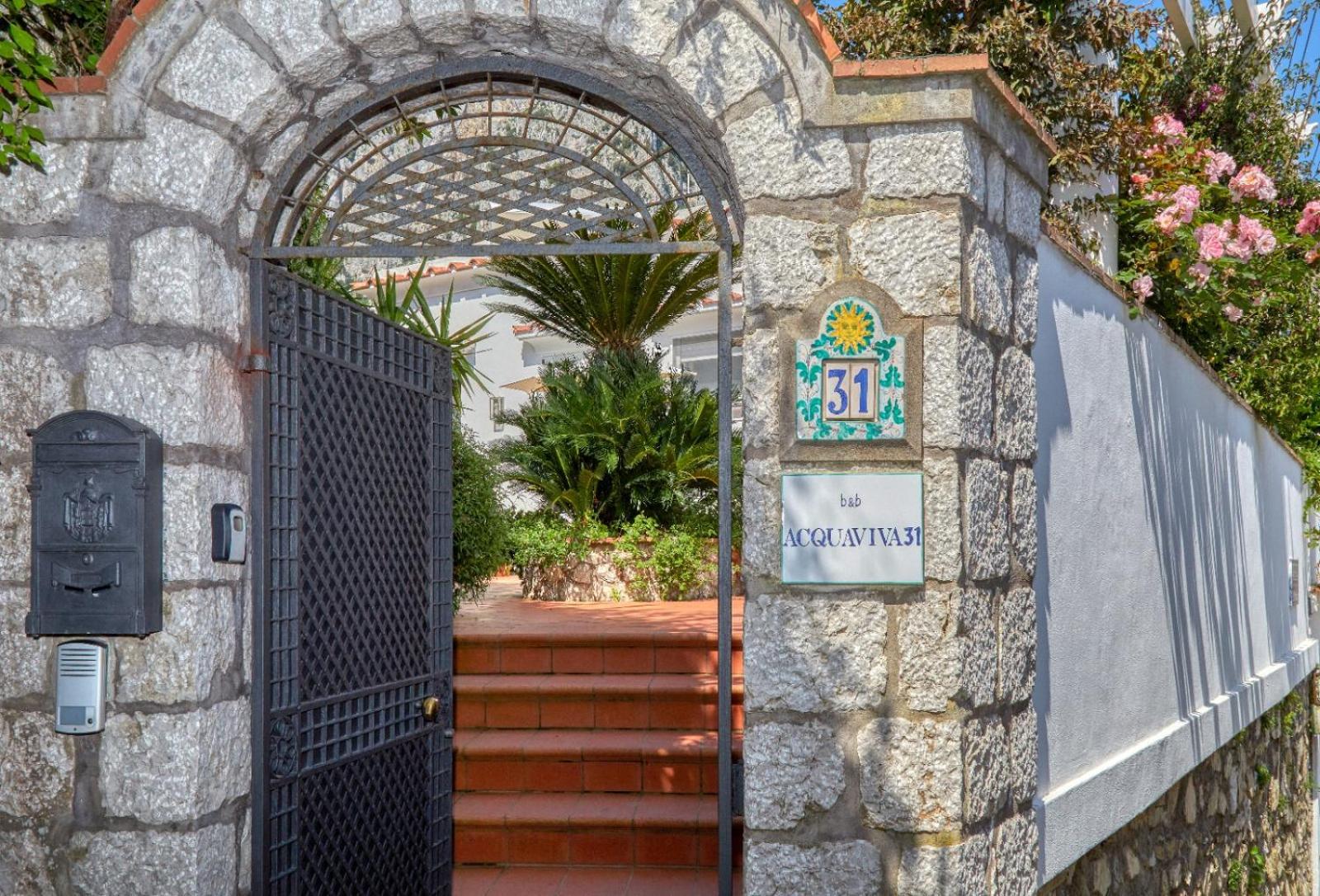 Acquaviva 31 view 2