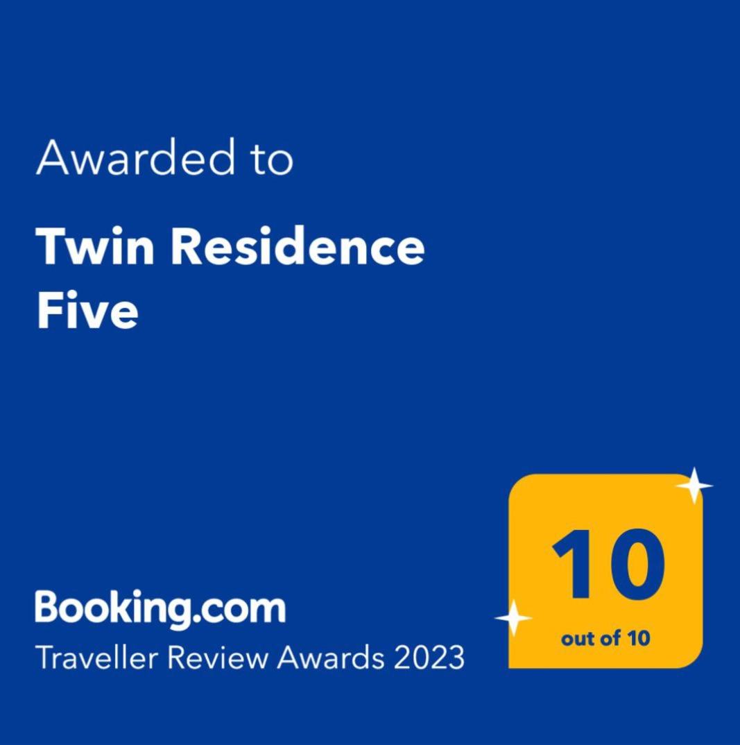 Twin Residence Five view 3