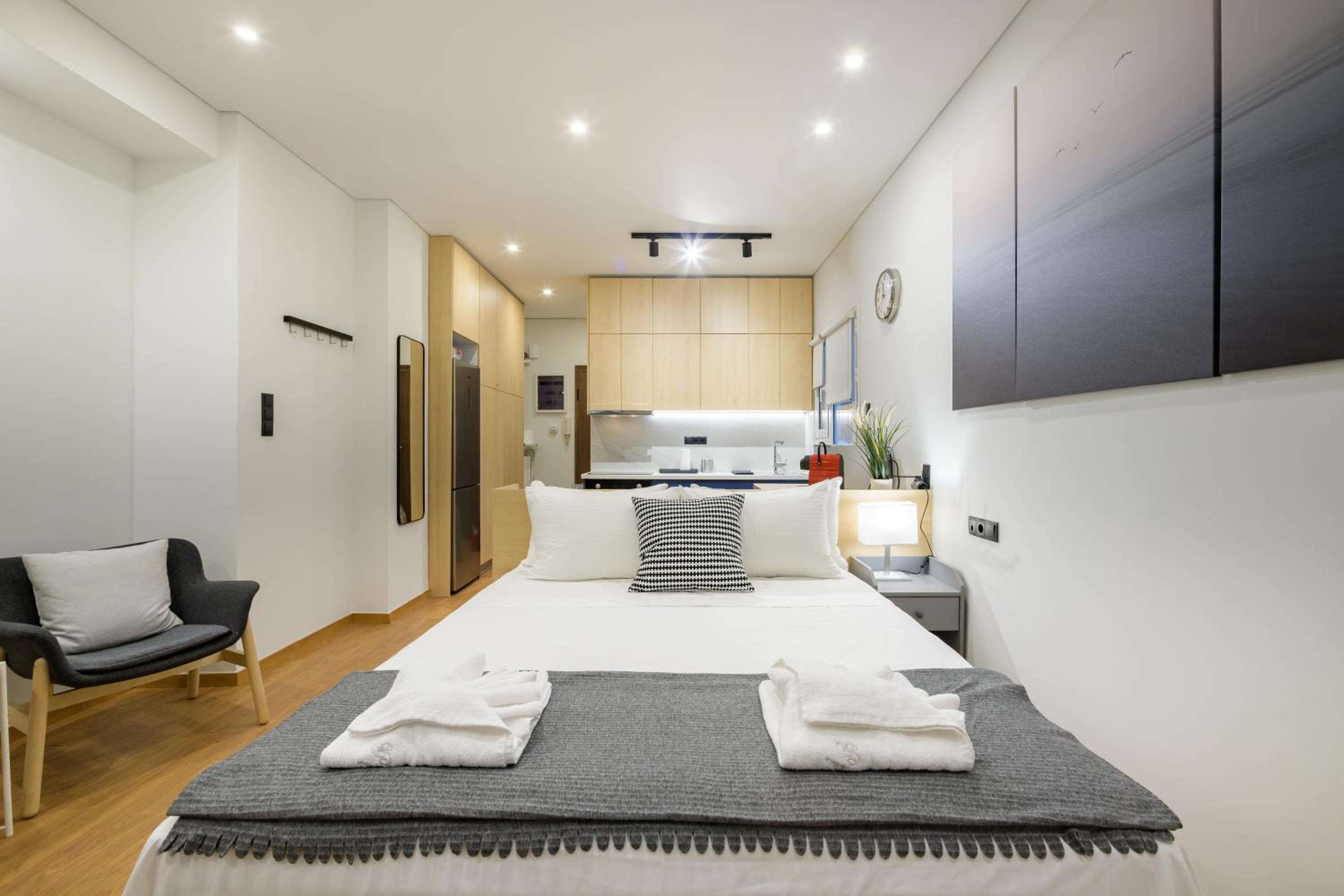 Seaside Serenity: Charming Studio Flat