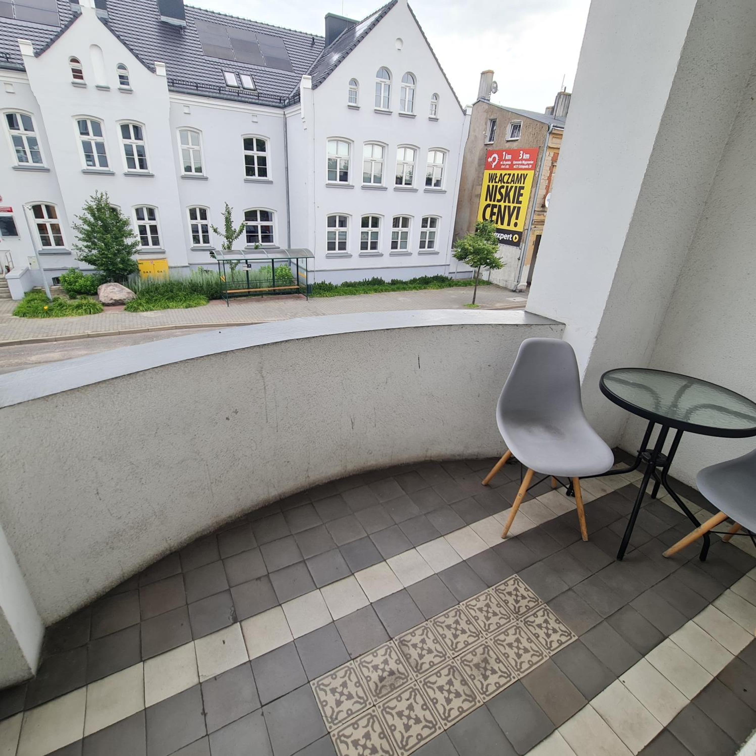 balcony