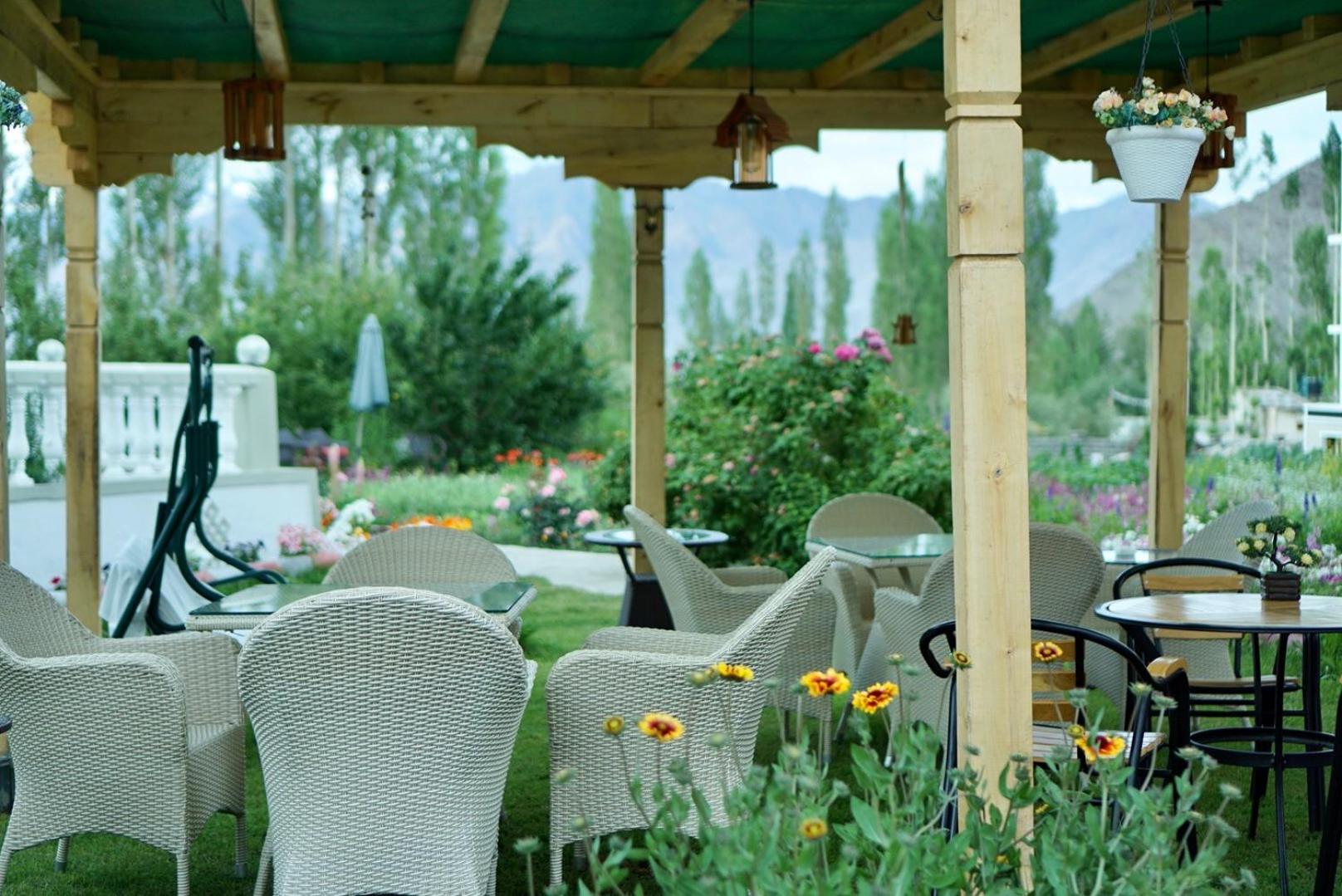 Raku Guest house