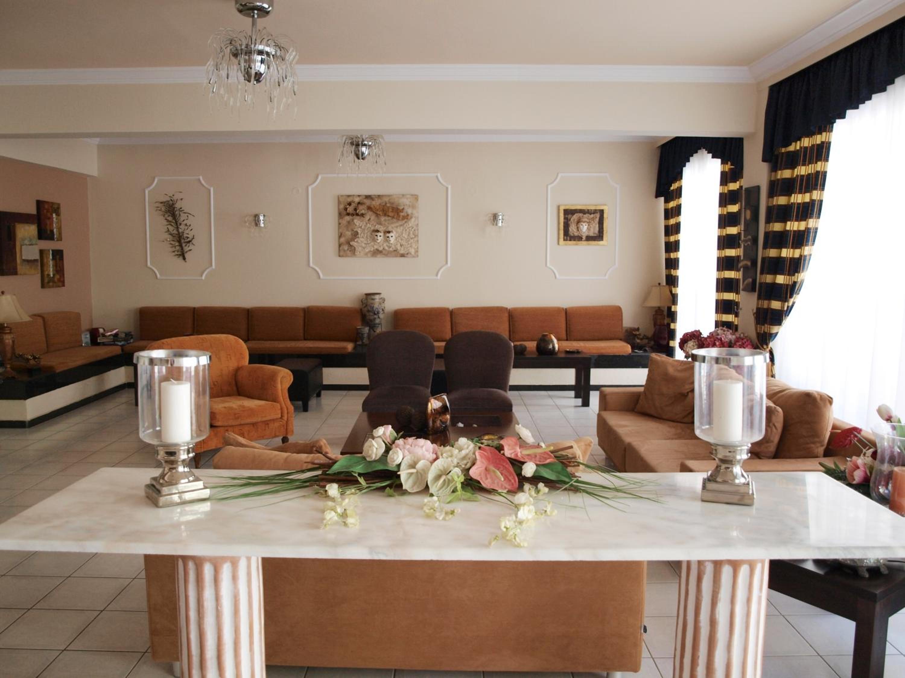 Lobby & Reception