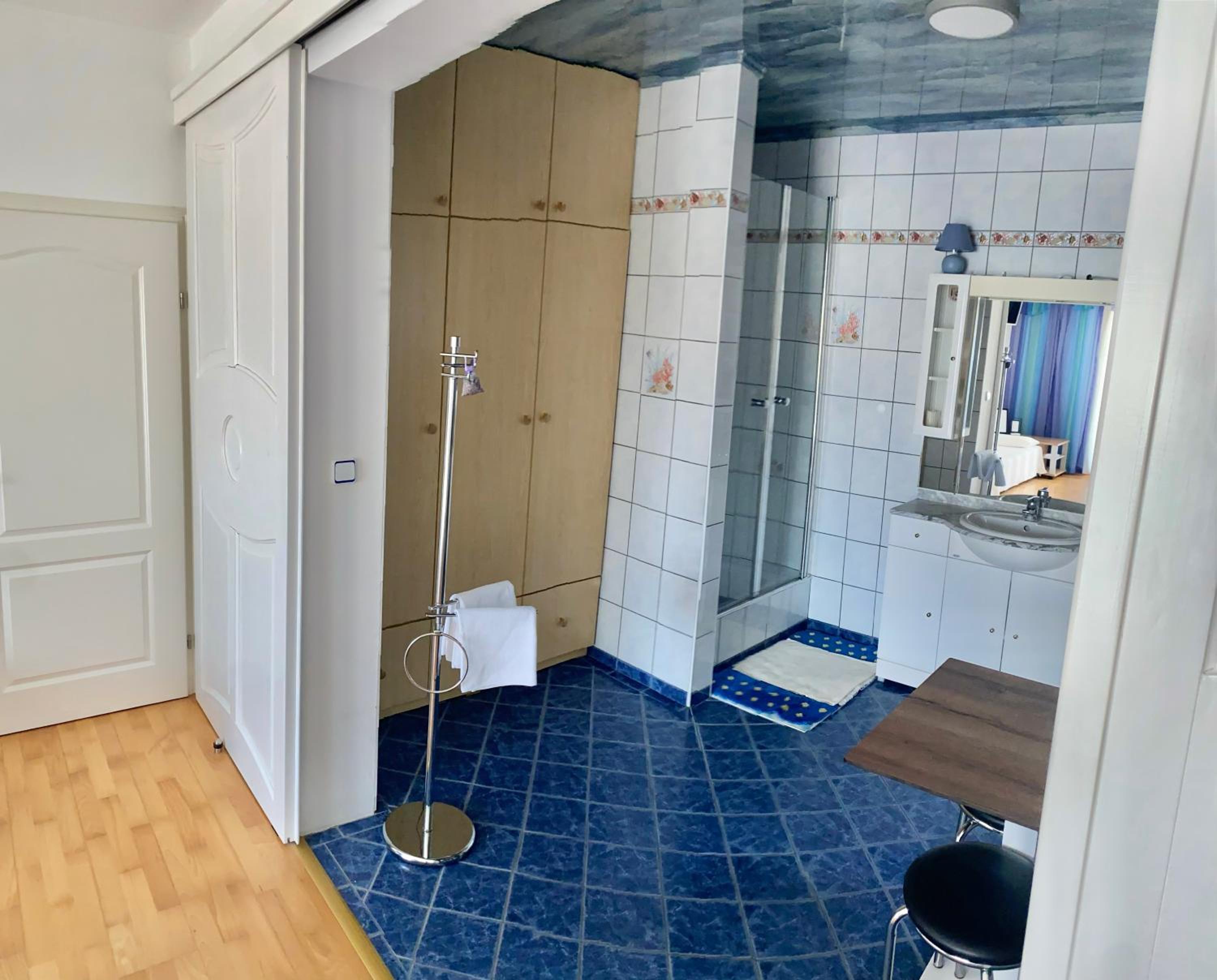 Apartments Matkovic view 3