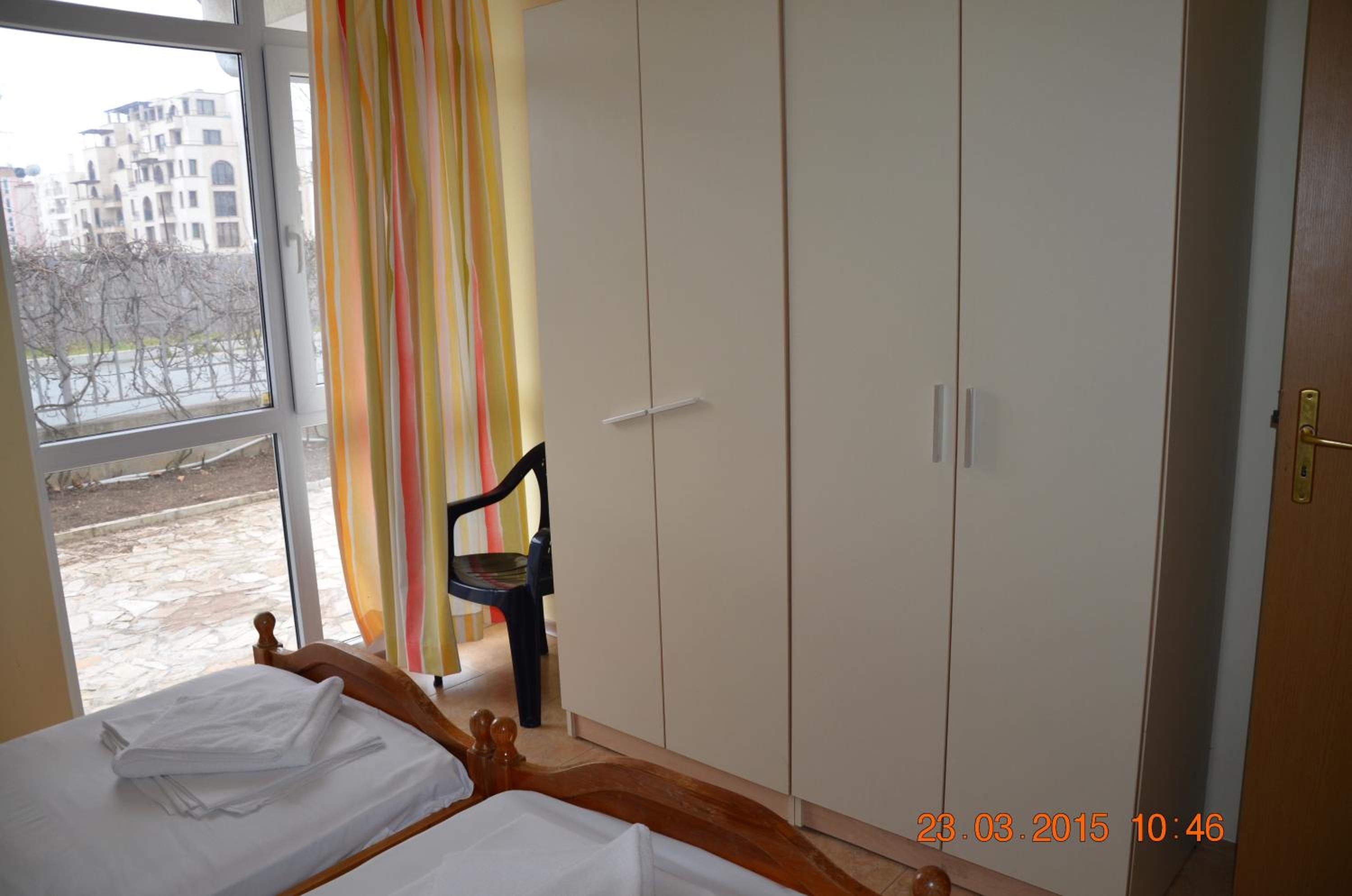Photo 43
