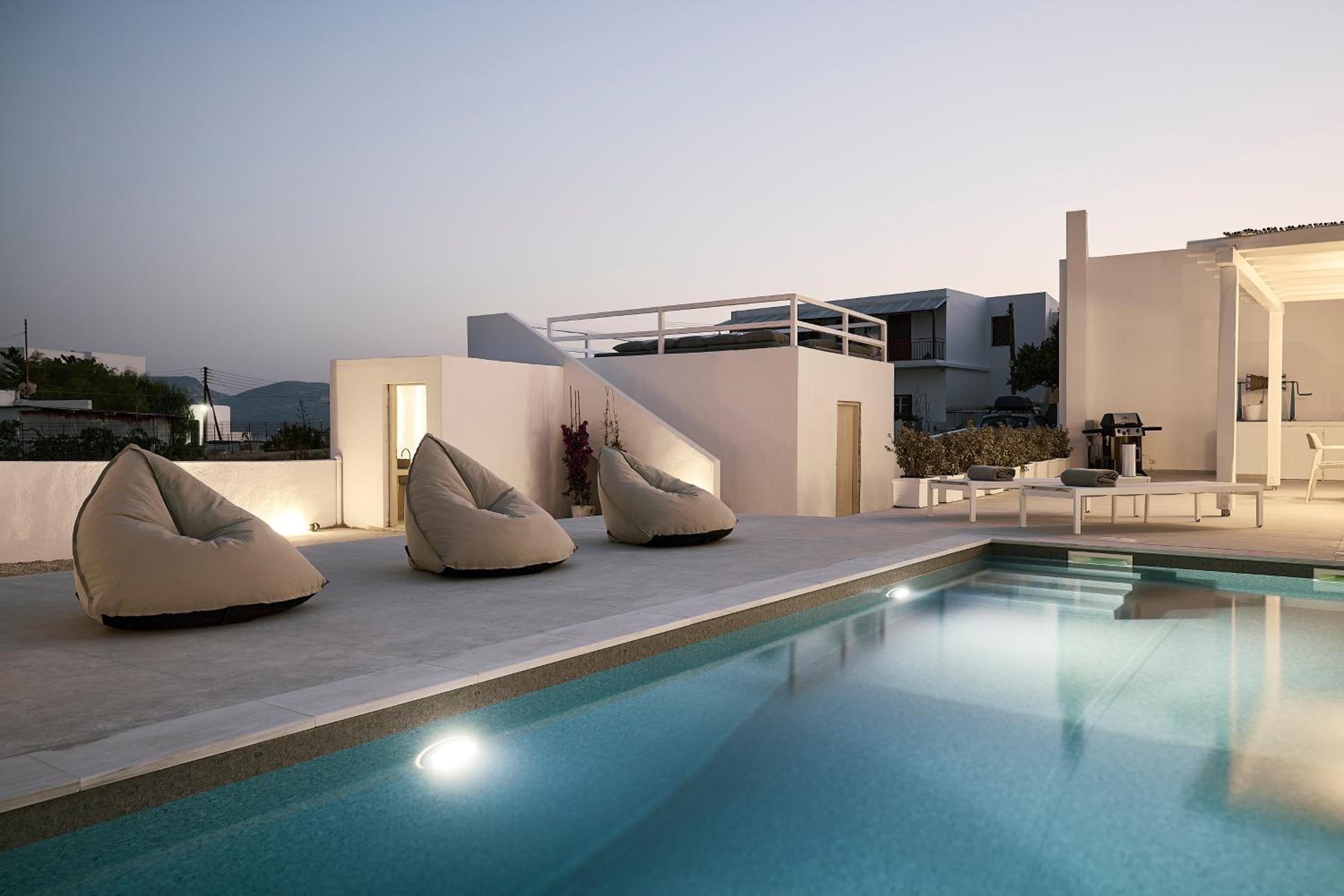 Ciel Milos view 5