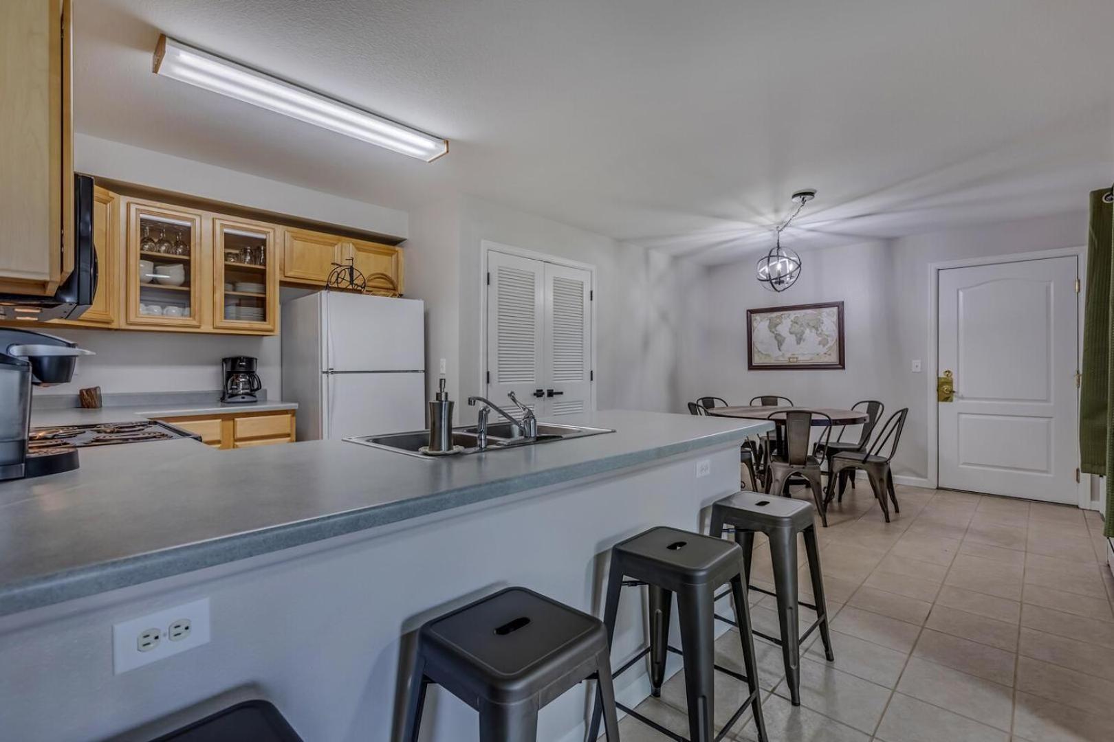 1030 Close to the Slopes 2BR Villlas Condo view 3