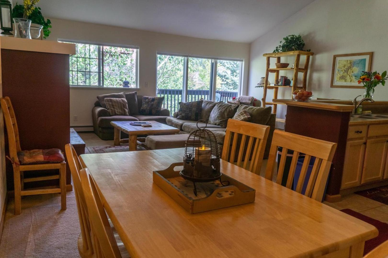 1037 Spacious Quail Run Townhome view 2