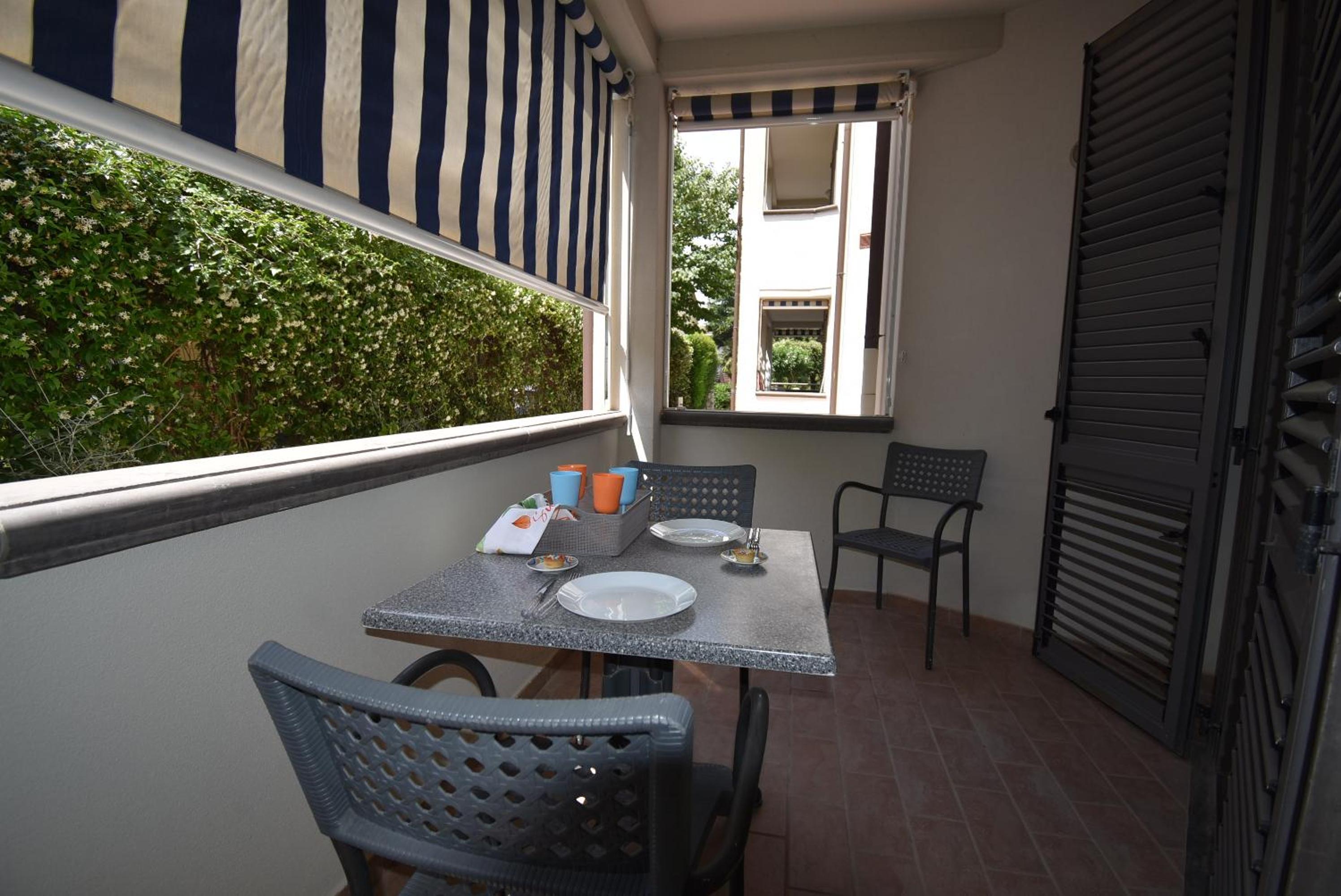 balcony