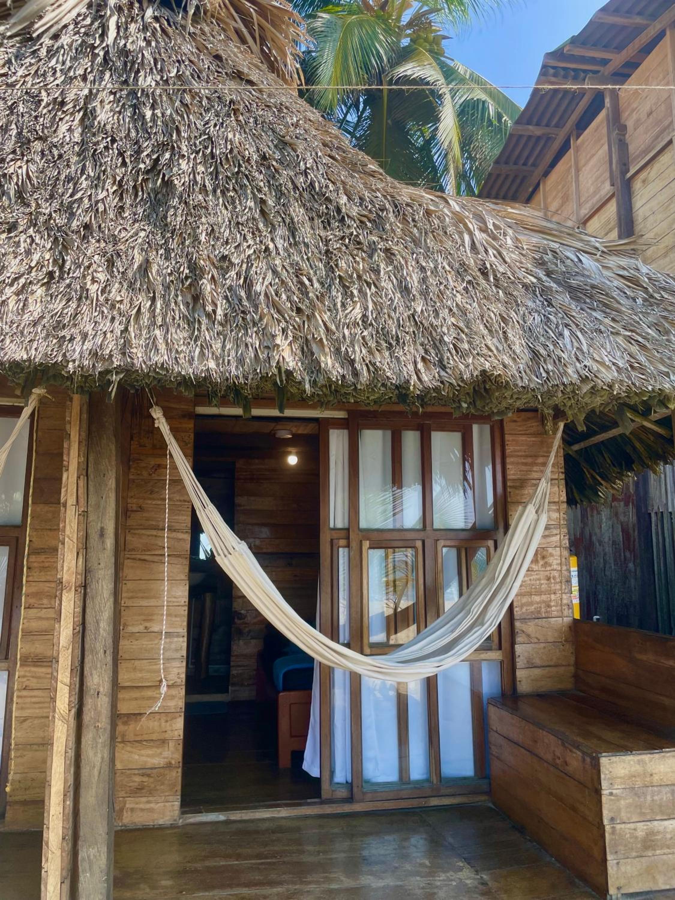 Chill and Surf Mendihuaca