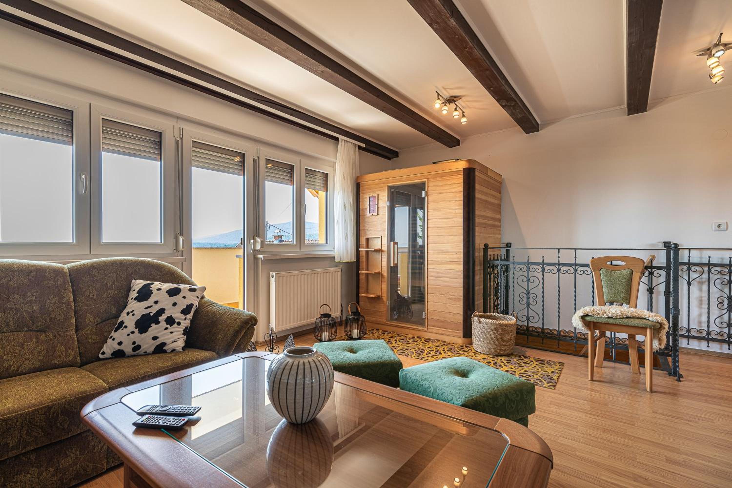Vineyard Cottage Pri Krakaru - Happy Rentals view 5