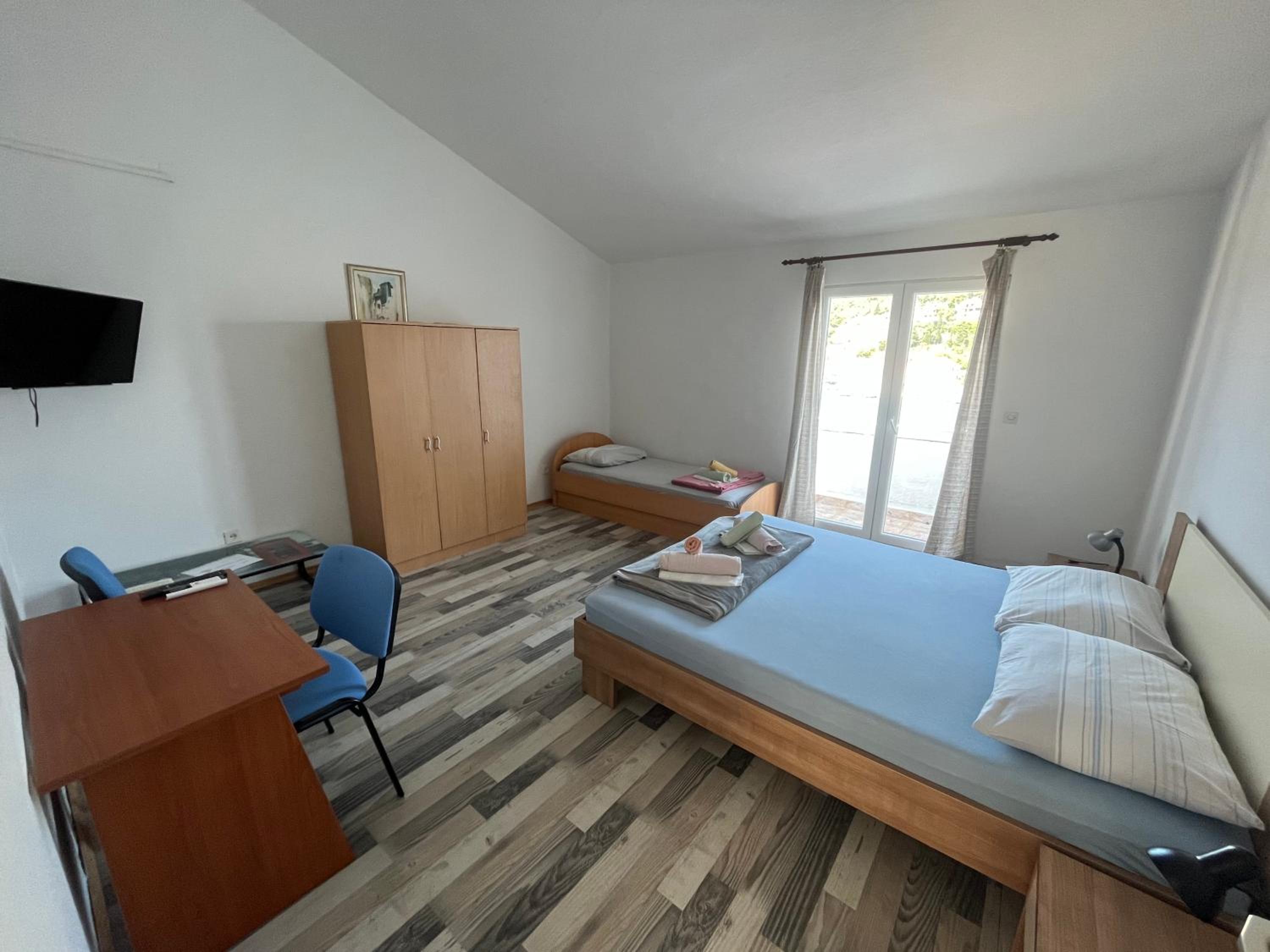 Apartments Peronja Jelsa Seafront
