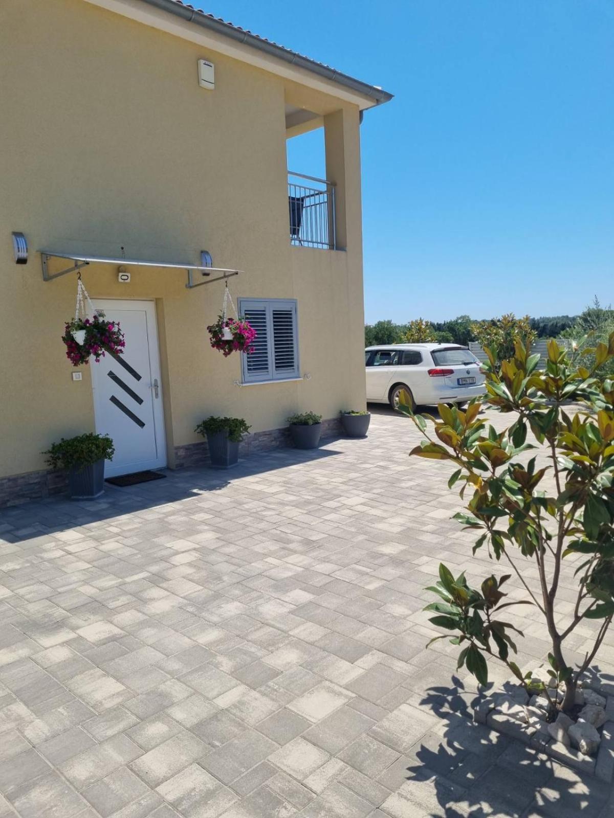 Villa Anna view 4