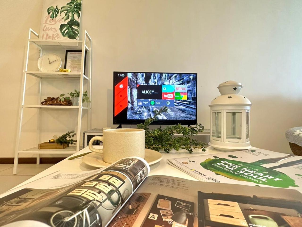 Hotel Landmark Superb Coastline View Studio # Netflix # Fast Wifi # Atari - Image 1