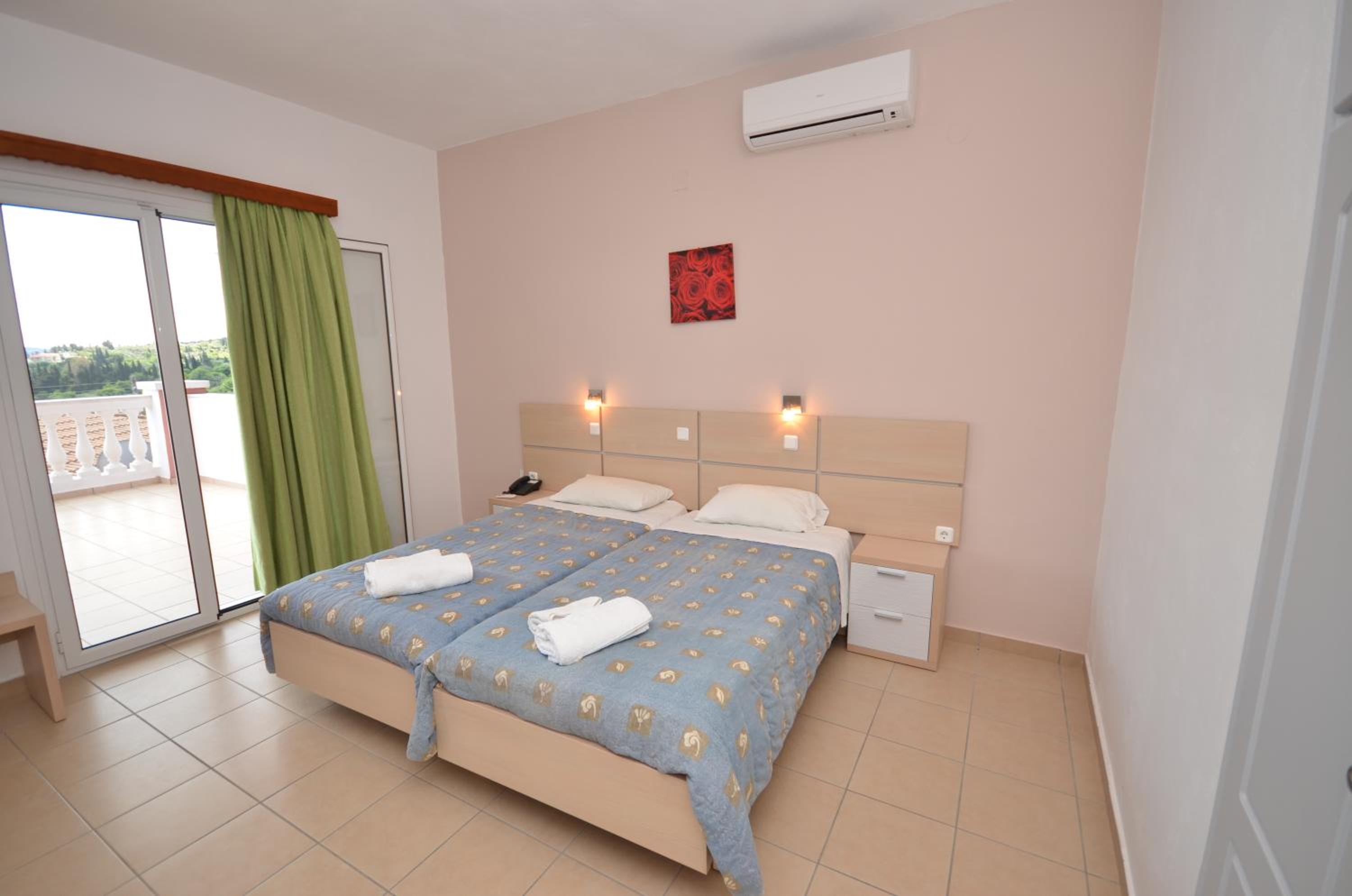Paradiso Aparthotel