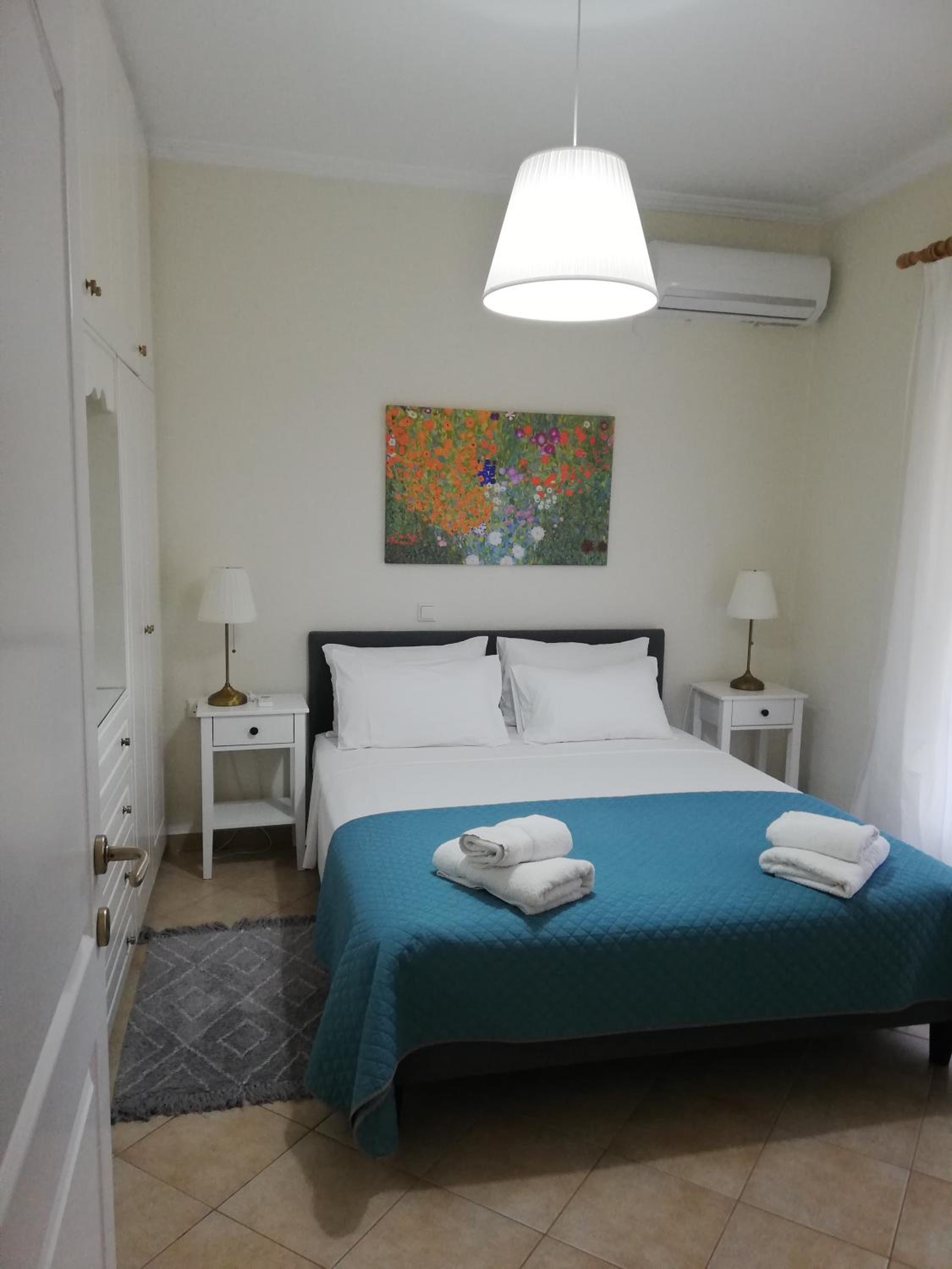 Sunny Stay Furnished Apartment in Kanoni