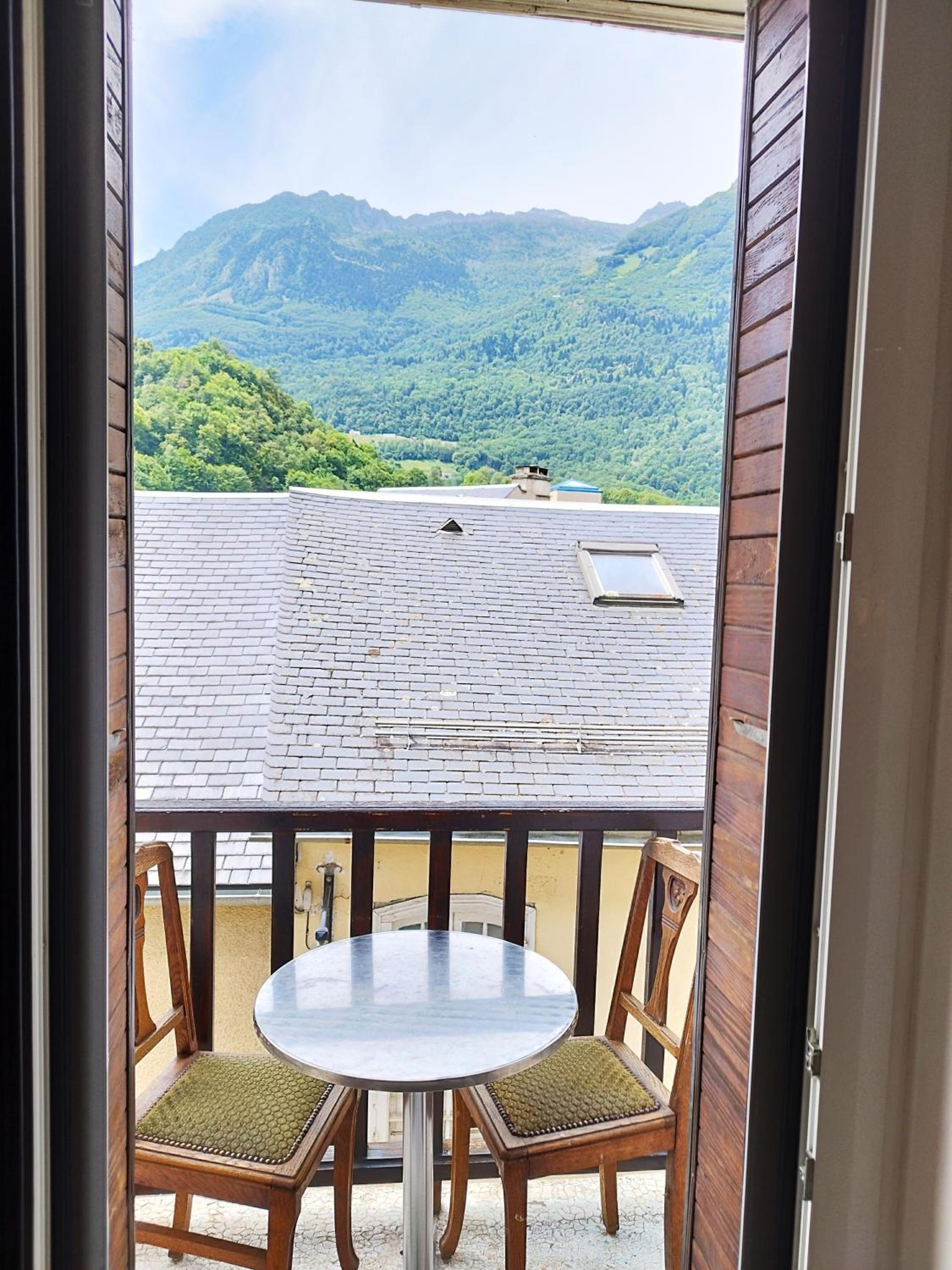 Balcony & Terrace