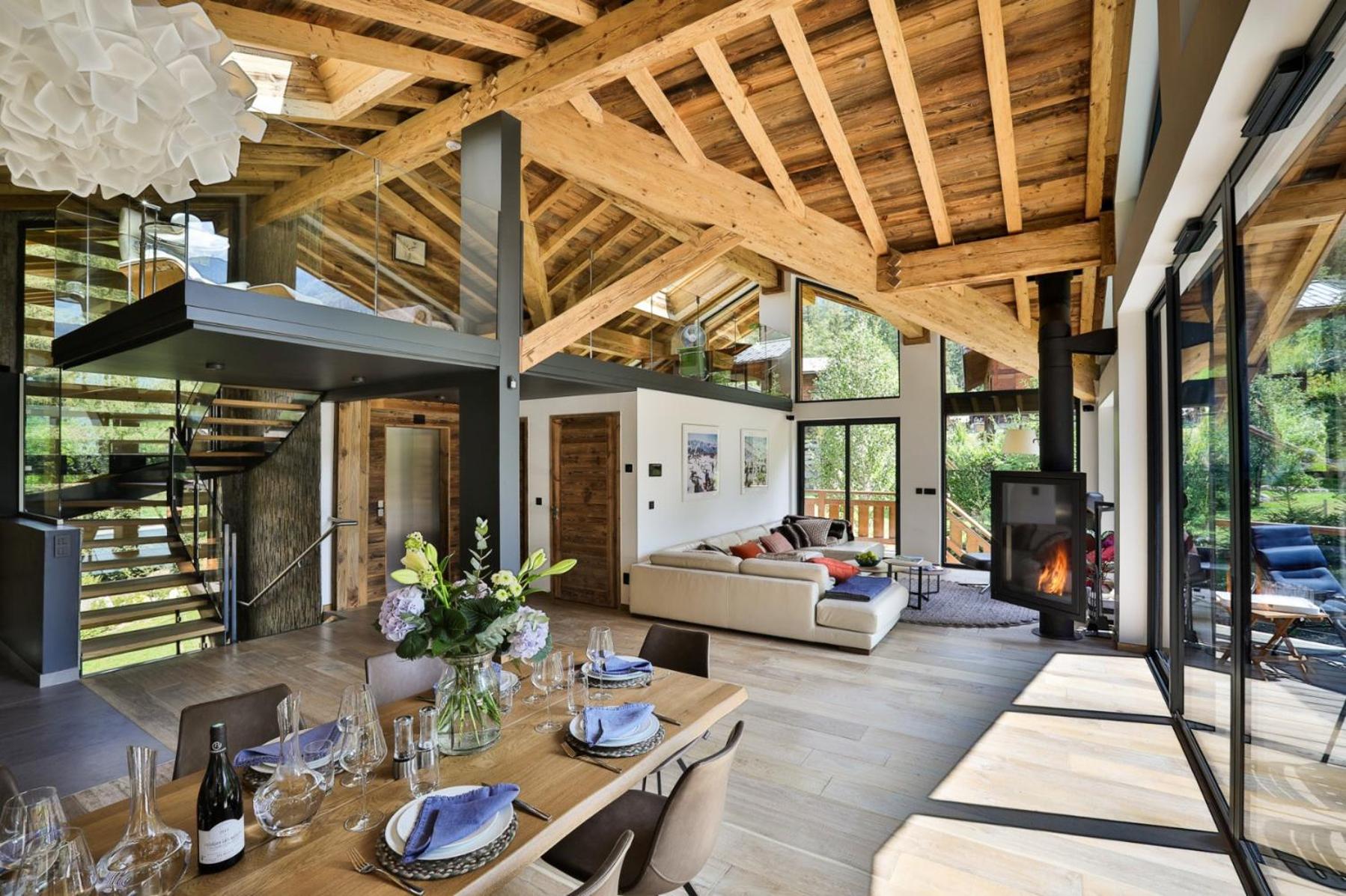 Chalet Black Squirrel