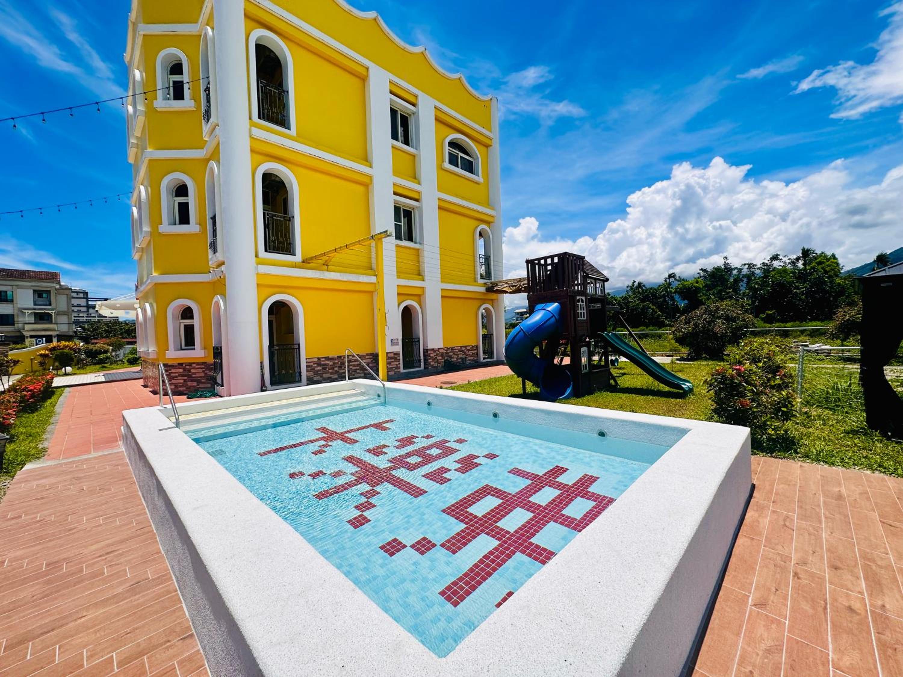 Hualien Calef Fairy Tale Manor view 4