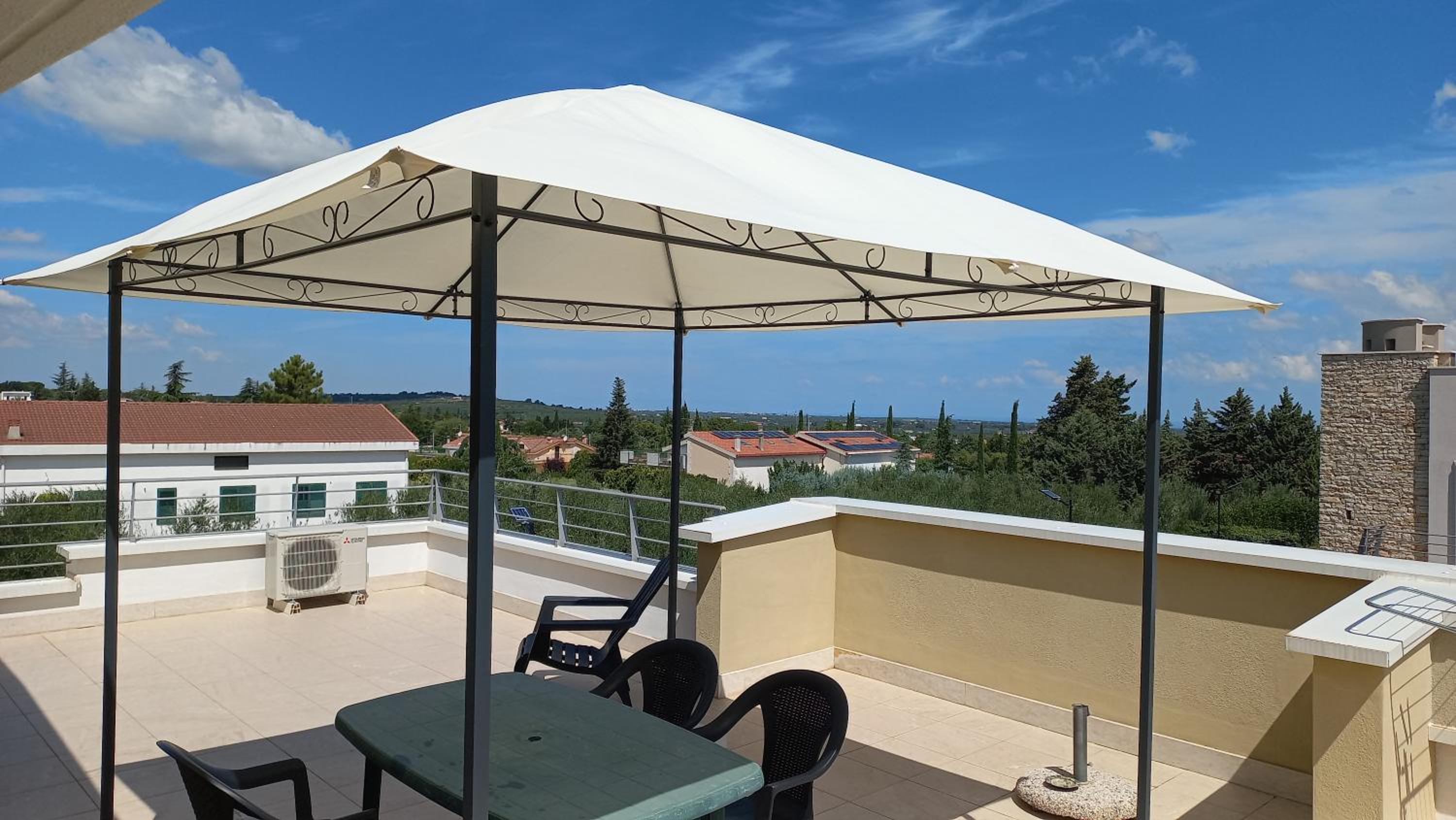 Casa Torre Palomba (Castel del Monte-Trani) view 4