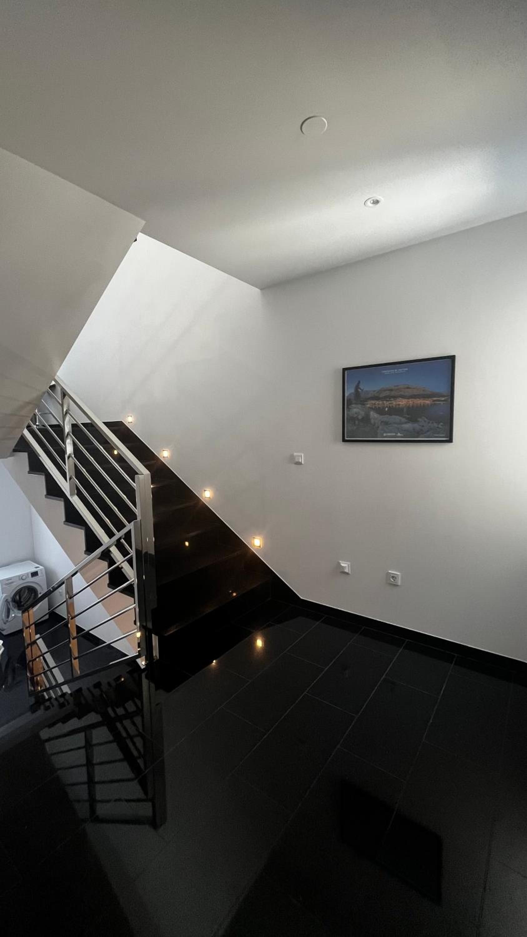 Sunshine House Makarska with Free Beach Parking photo 3