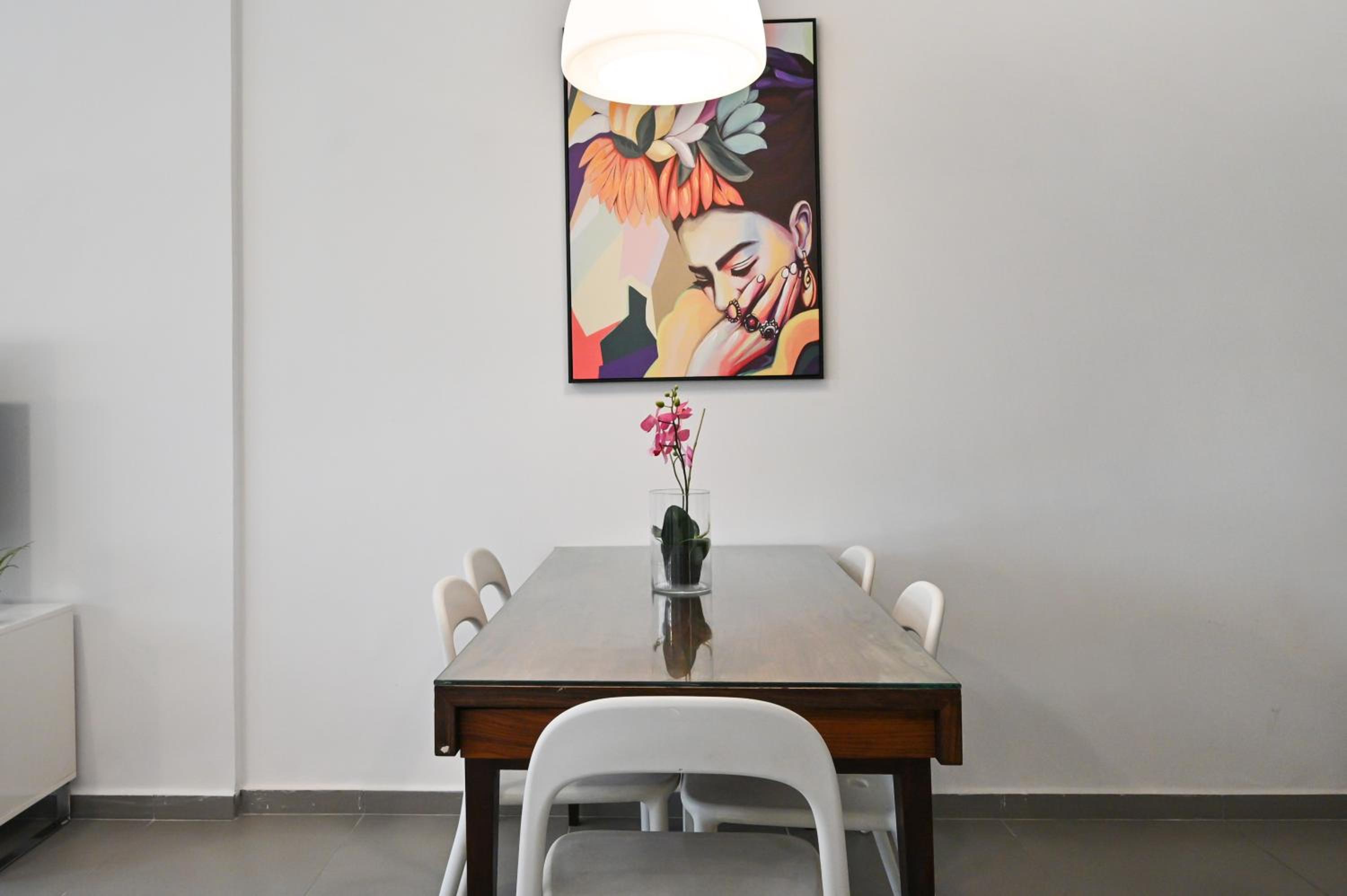 Great 2BR in Lassale street by HolyGuest