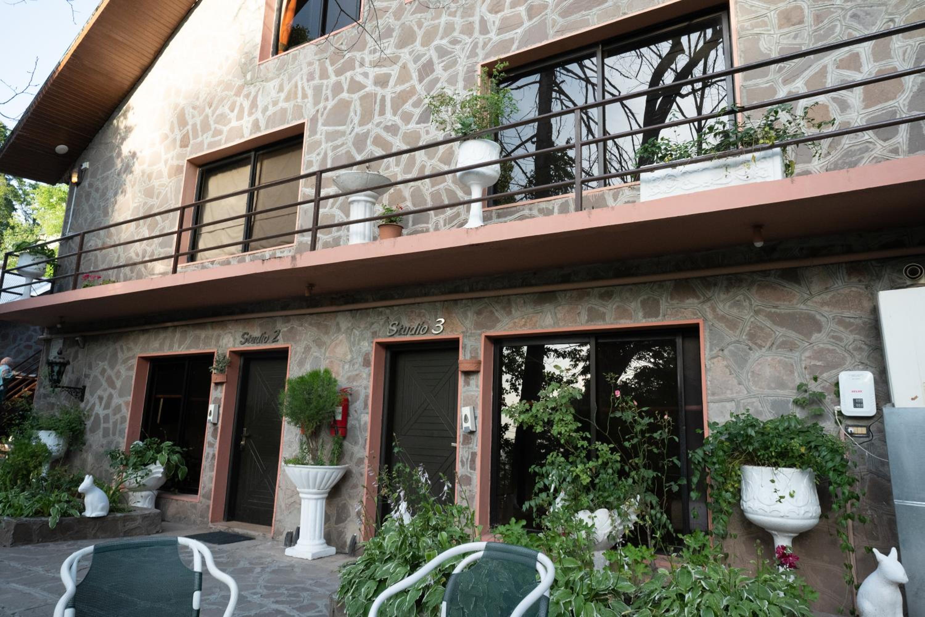 balcony