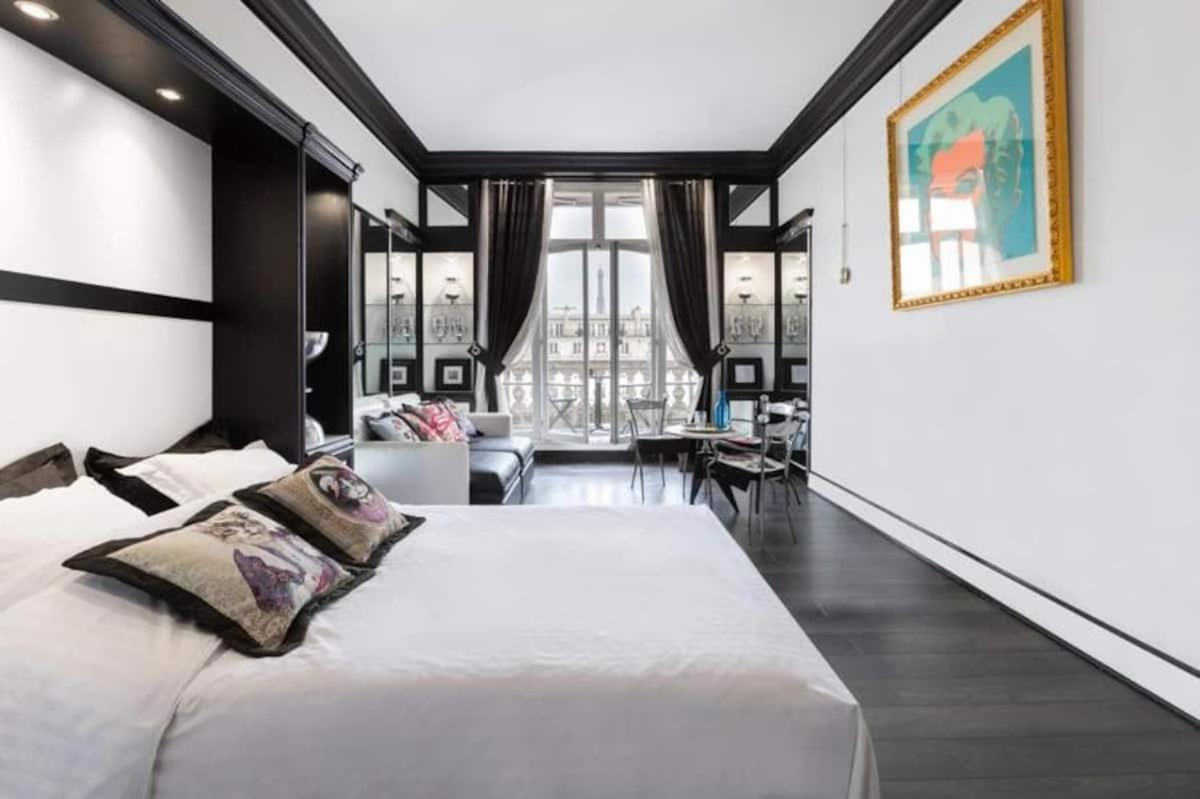 SUITE CHAMPS-ELySÉES