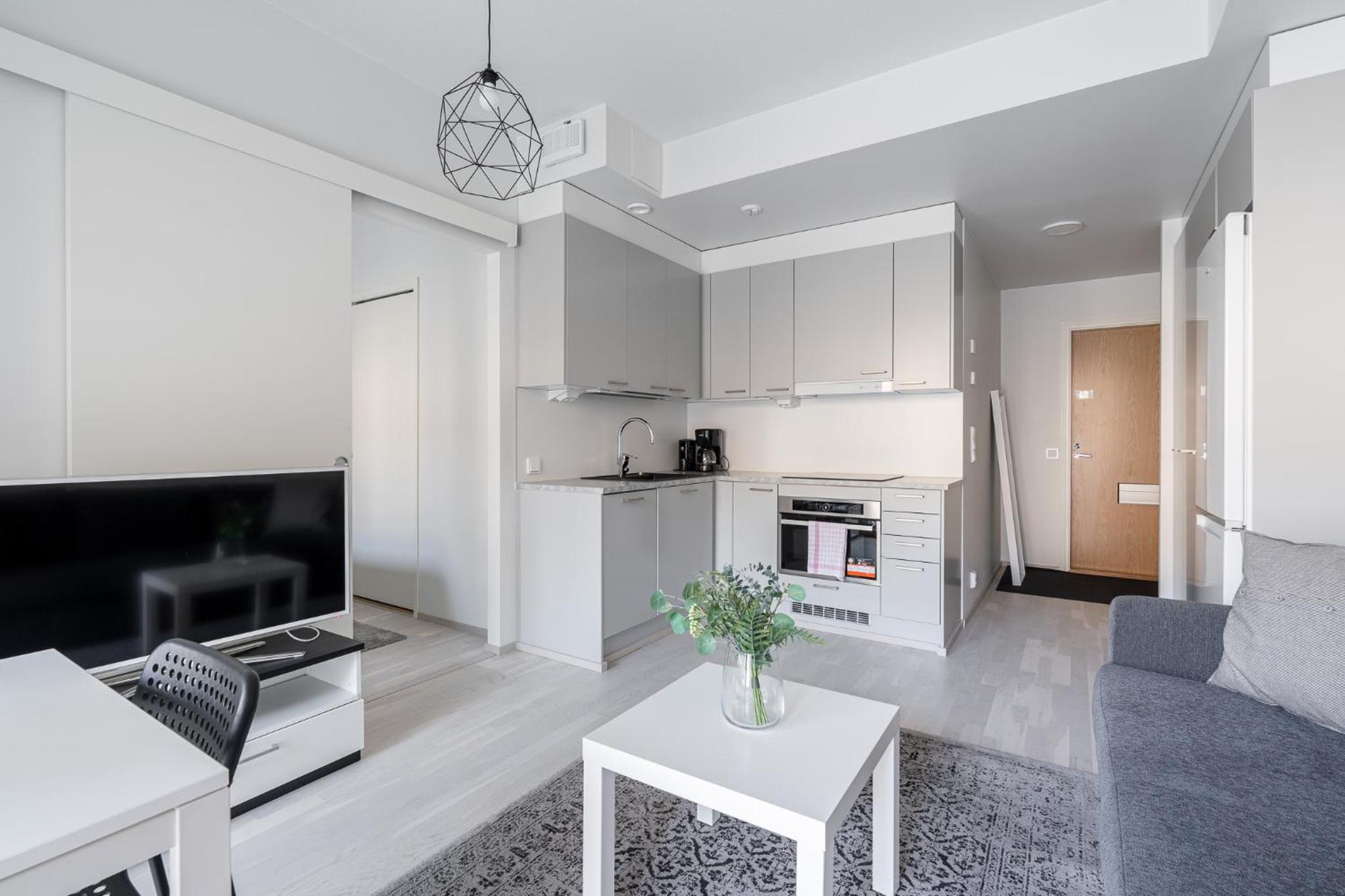 2ndhomes Tampere "Pikku Aleksi" - Apartment with Best Location & Balcony