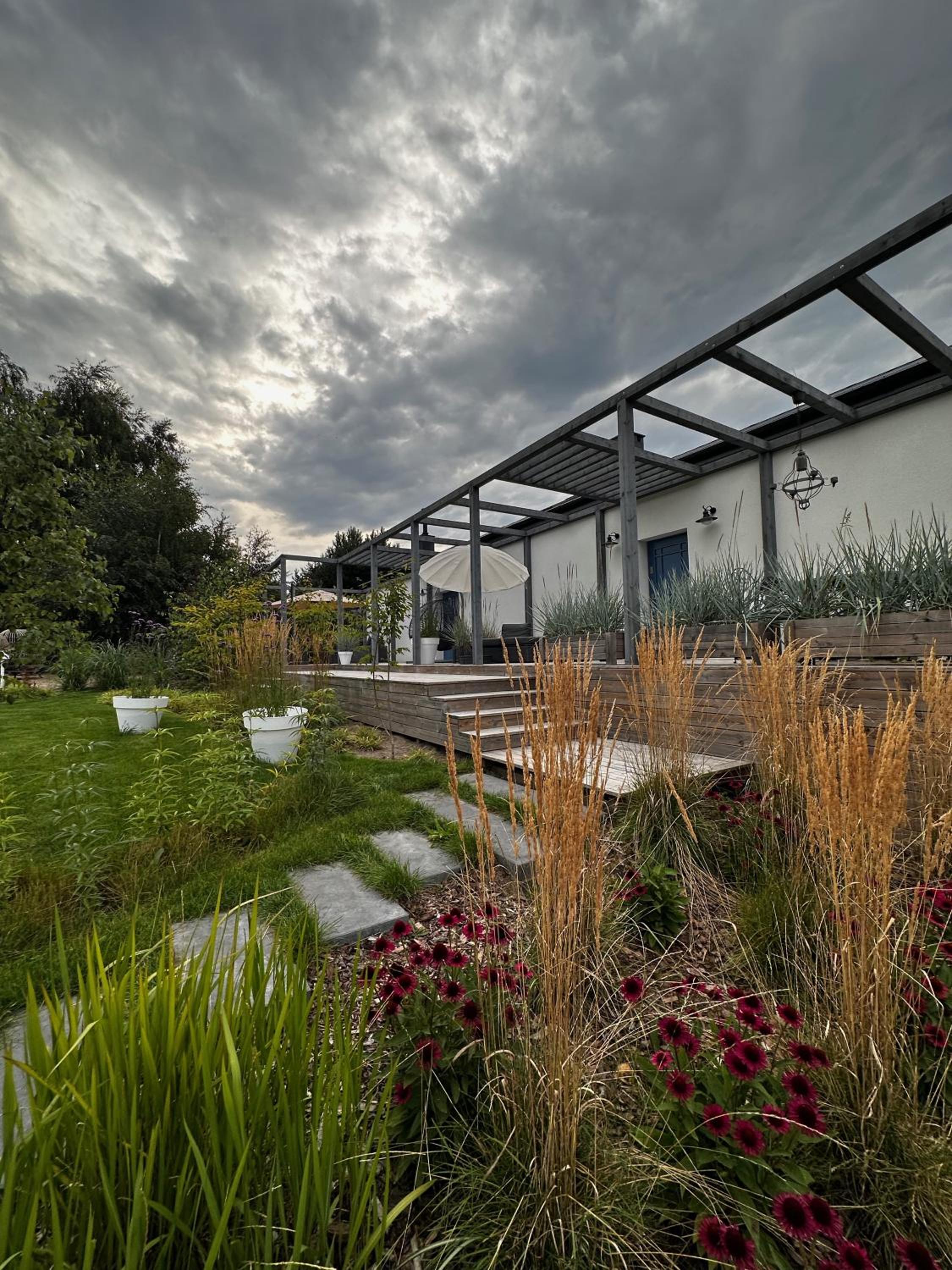Botanica view 3