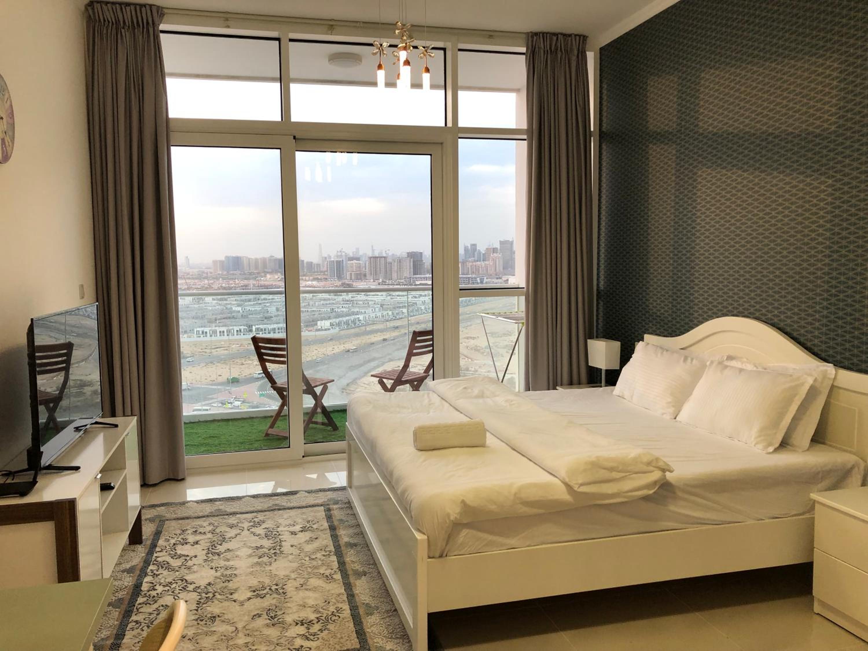 Cheerful - Private apartment photo 2