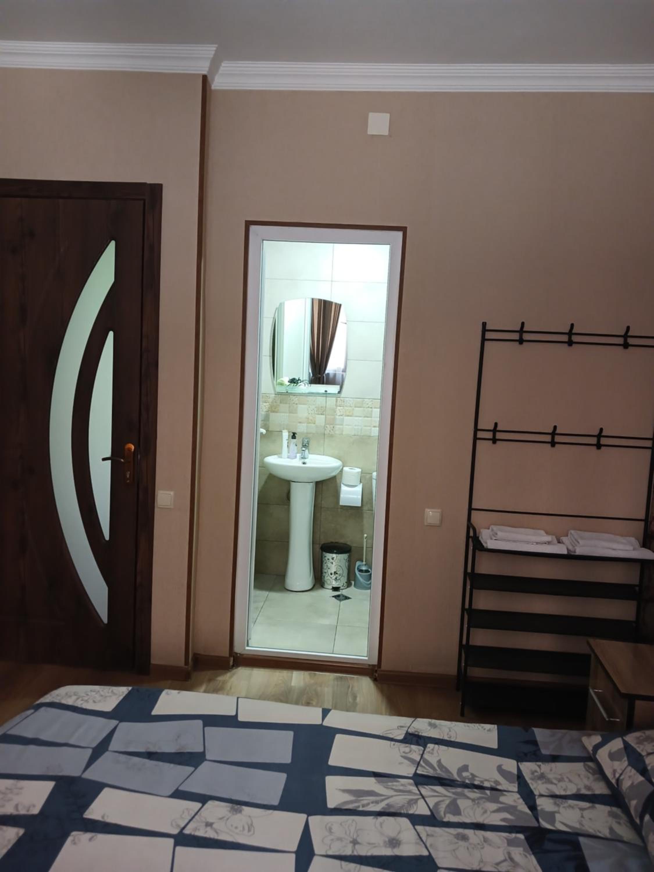 MANGO Guesthouse