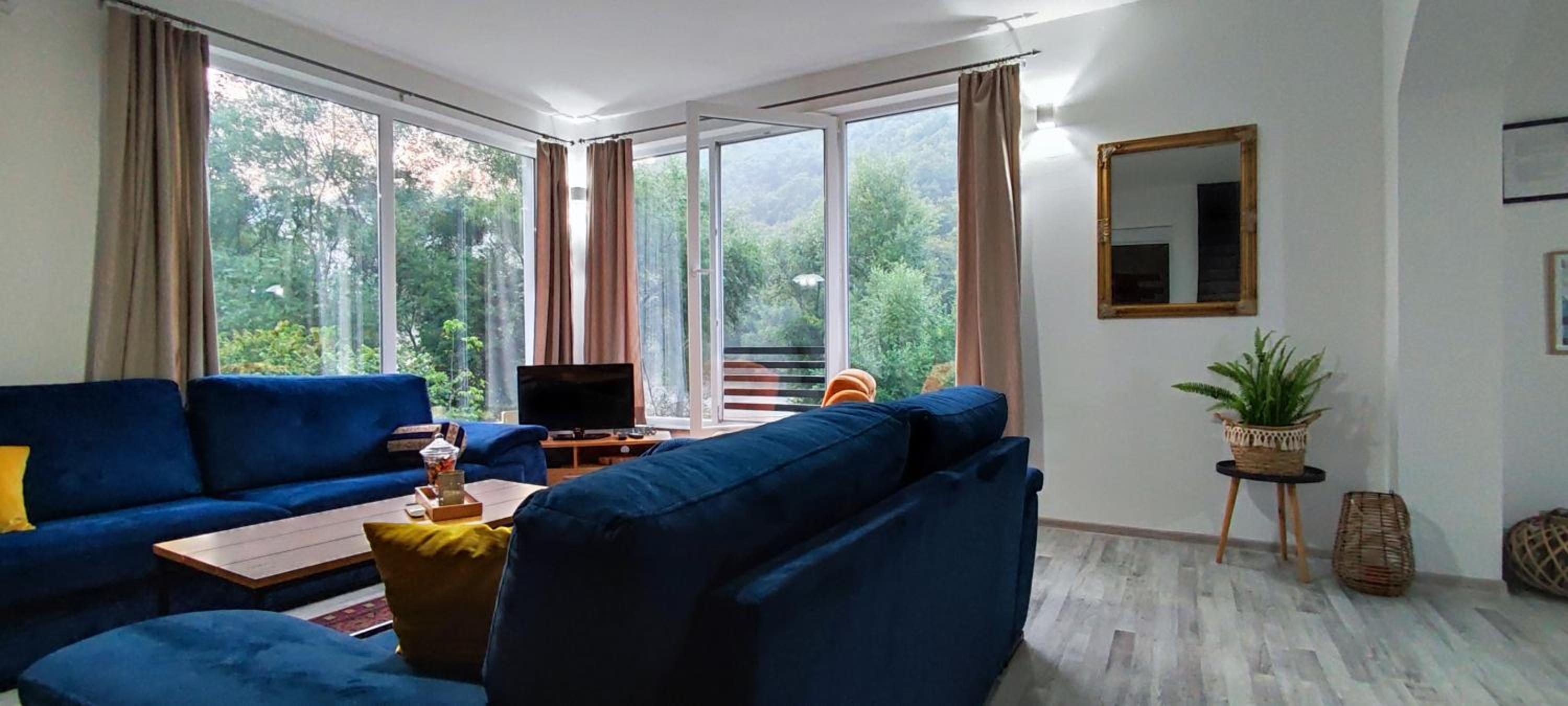 Anur Apartment