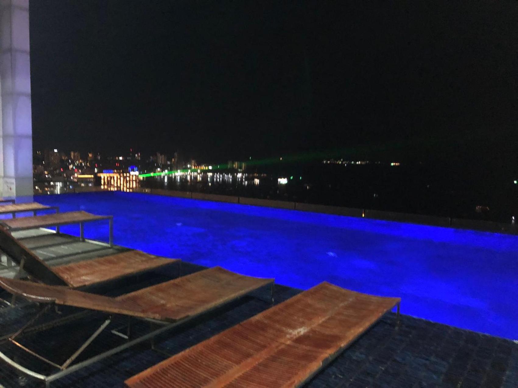 Pattaya Fnb Central Infinity Pool