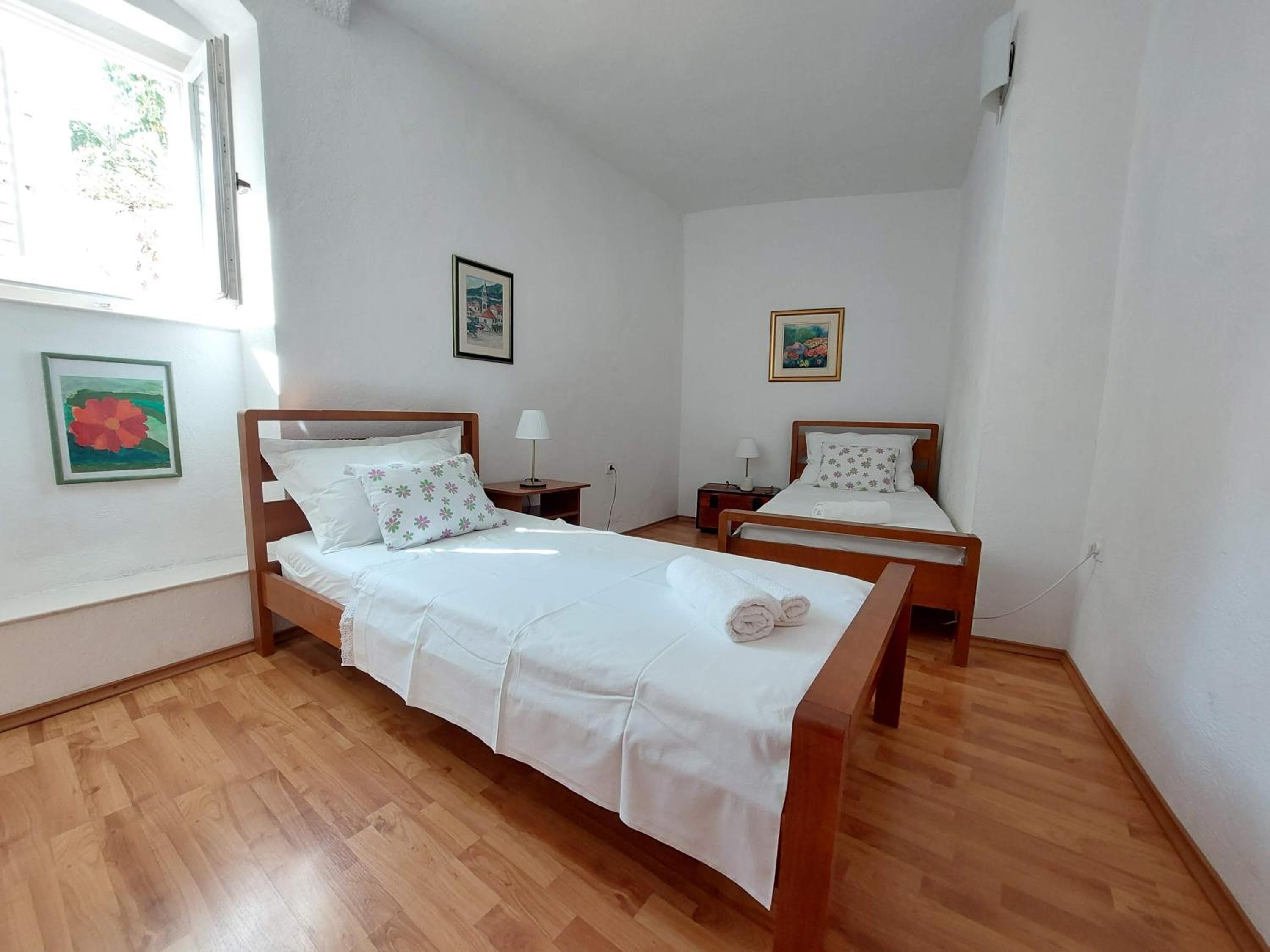 Apartment in Vis historic center - Mikula, Ljubica, Toma view 5
