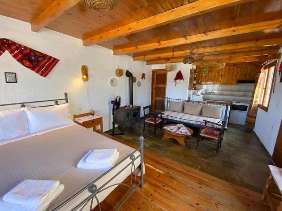 Villa Kamari- Stunning Views