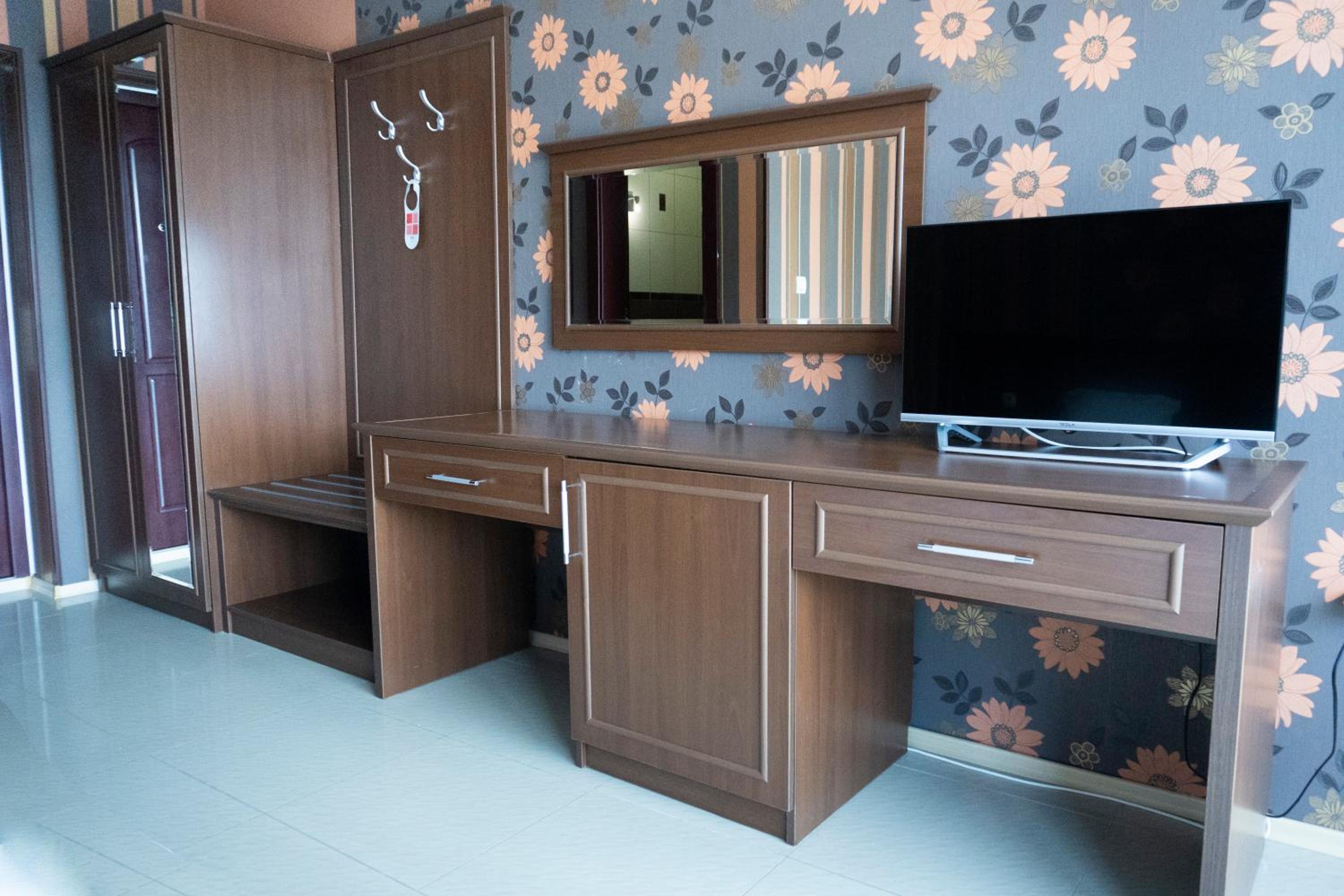 Deluxe Apartments Gallery 2 view 4