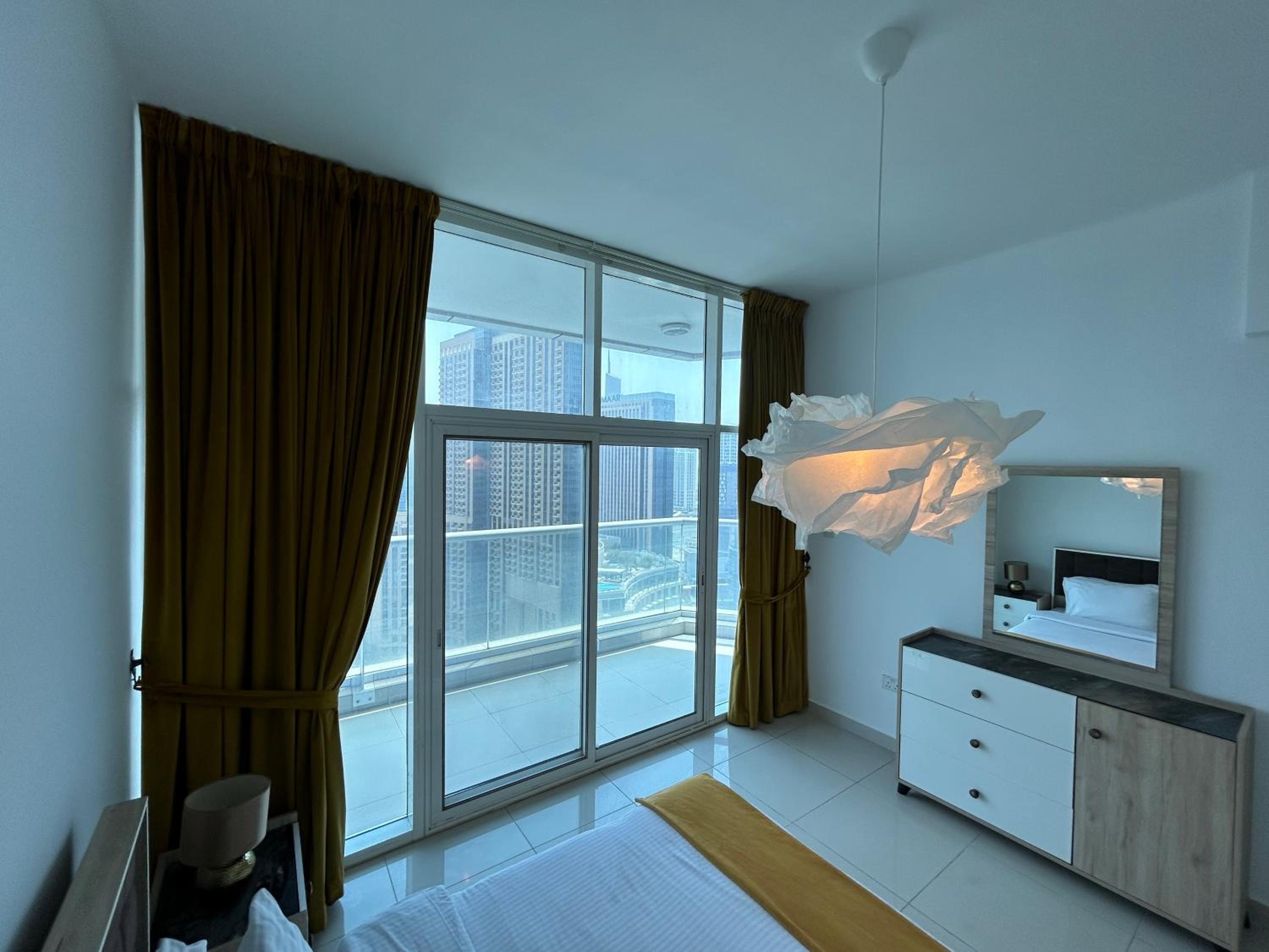 Golden Stay Vacation Homes continental tower marina