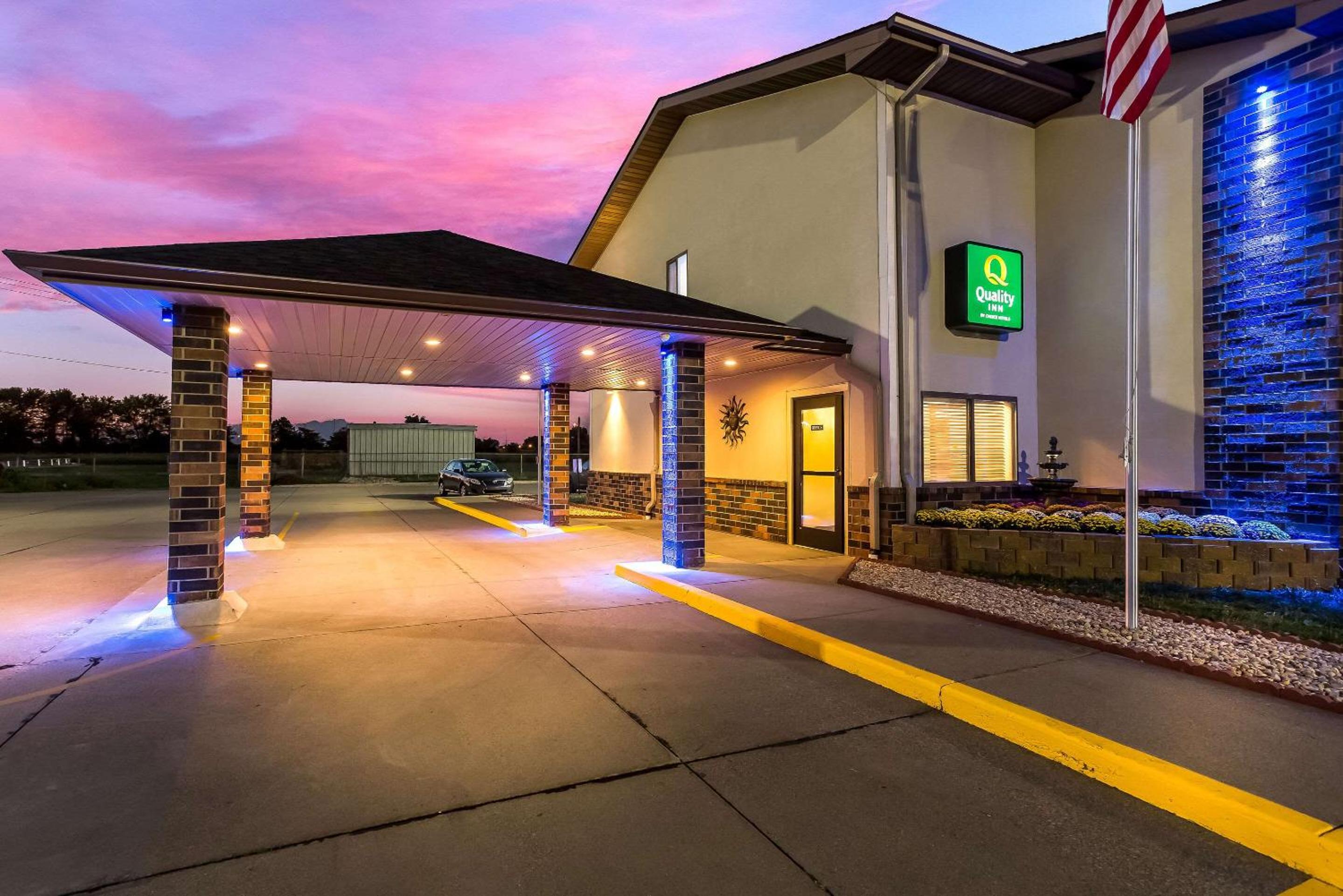 Galesburg Vacations - Quality Inn Galesburg near US Highway 34 and I-74 - Property Image 21