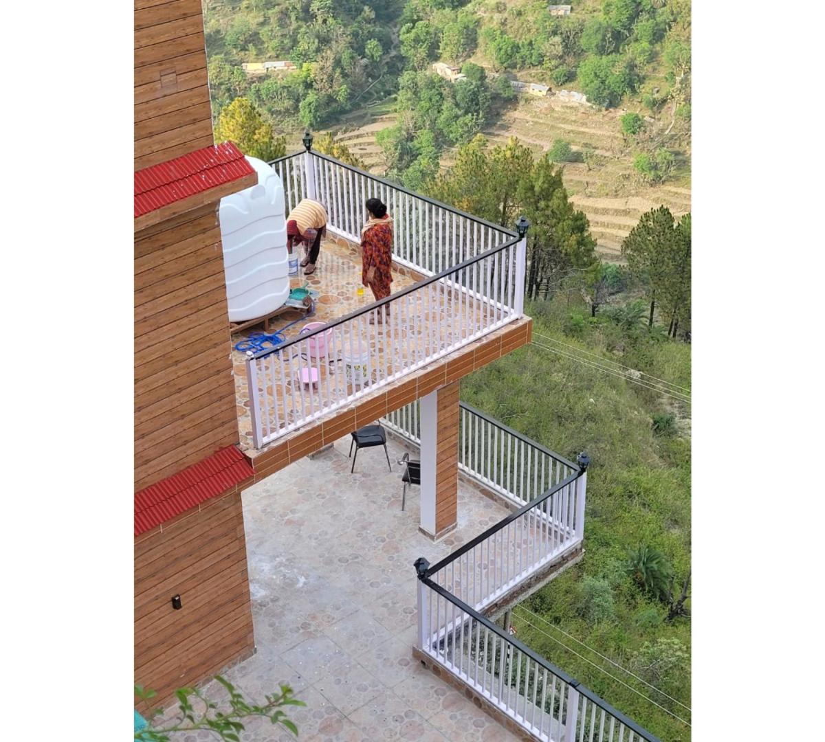 balcony