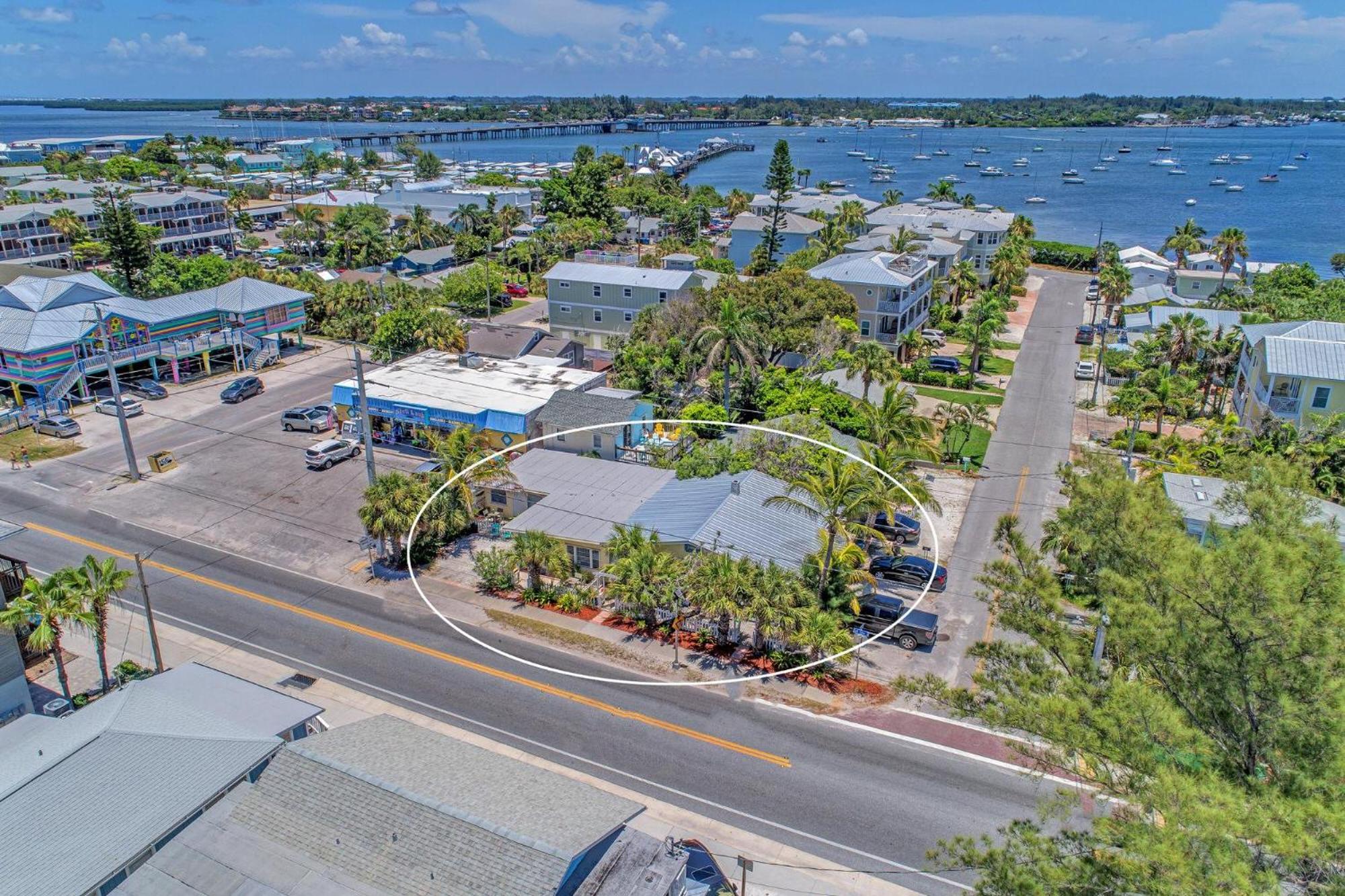Playa Esmeralda Studios view 2