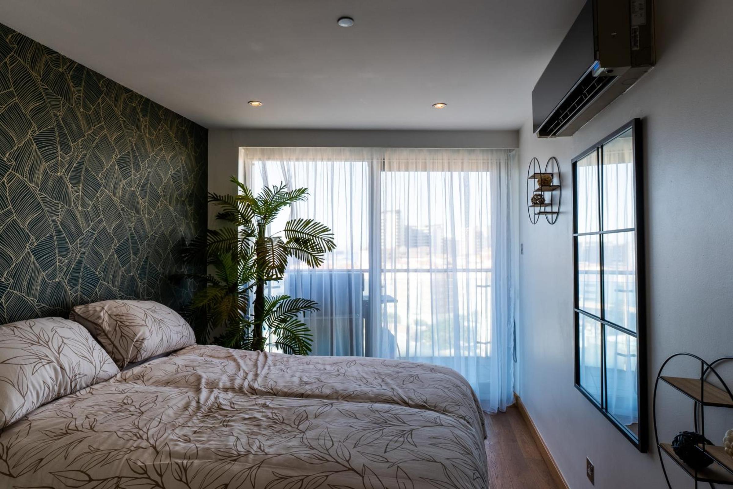 Ocean Village Suite-Hosted by Sweetstay